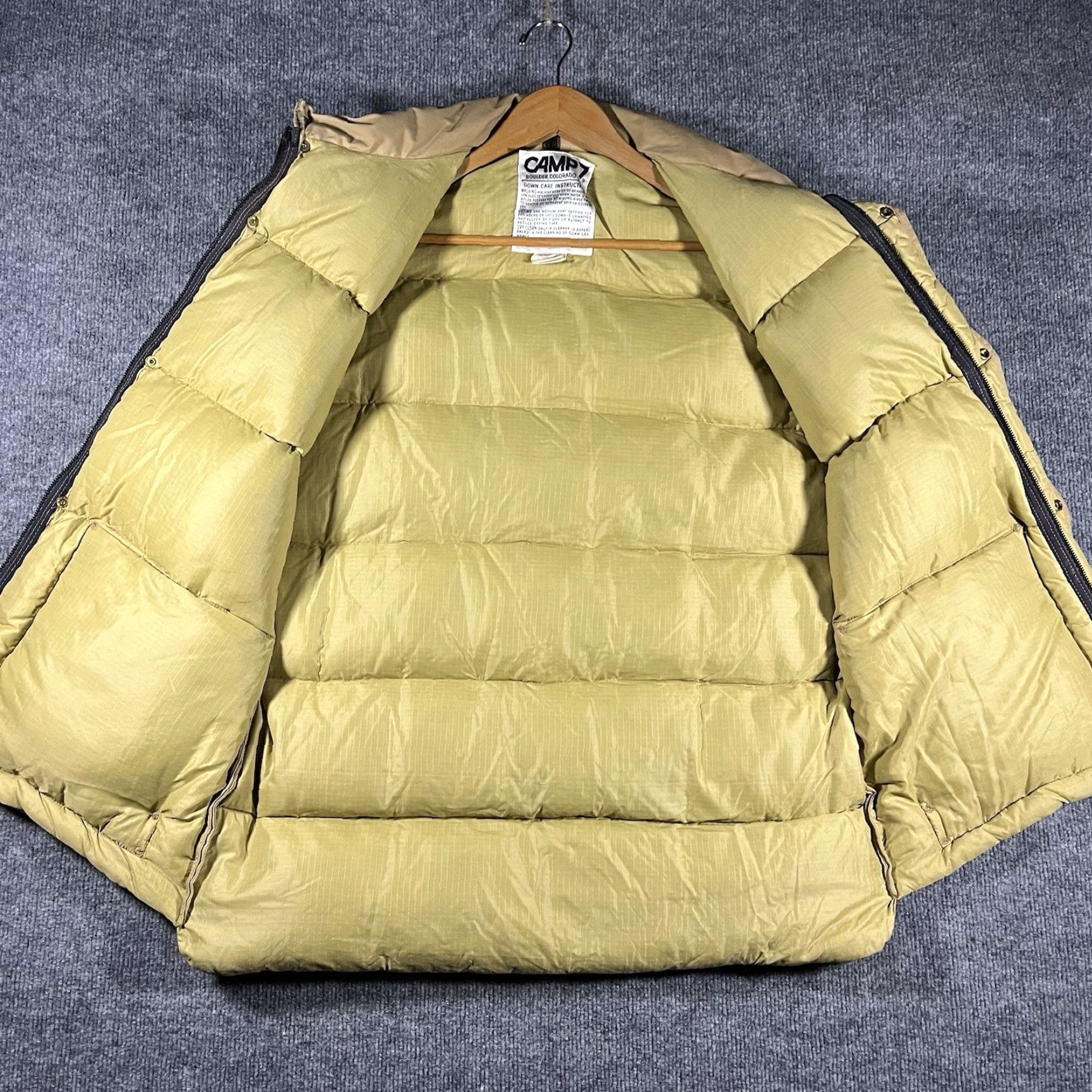 Vintage VINTAGE Camp 7 Down Puffer Vest Mens XL Beige 80s USA Made Insulated Casual Size US XL / EU 56 / 4 - 2 Thumbnail