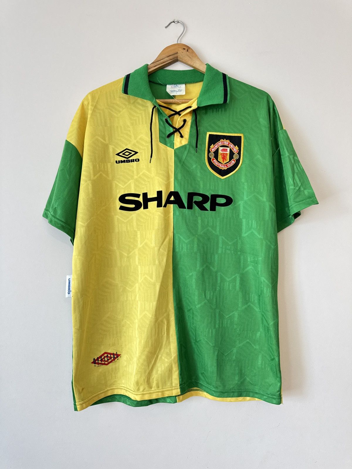 Umbro Vintage Manchester United 1992-1994 Third Soccer Jersey Kit Size US L / EU 52-54 / 3 - 1 Thumbnail