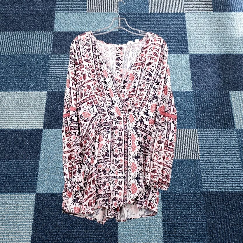 Vintage Roxy Romper Womens M Medium Pink White Long Sleeve V-Neck Short Length One-Piece Set Includes Shorts Size M / US 6-8 / IT 42-44 - 1 Thumbnail