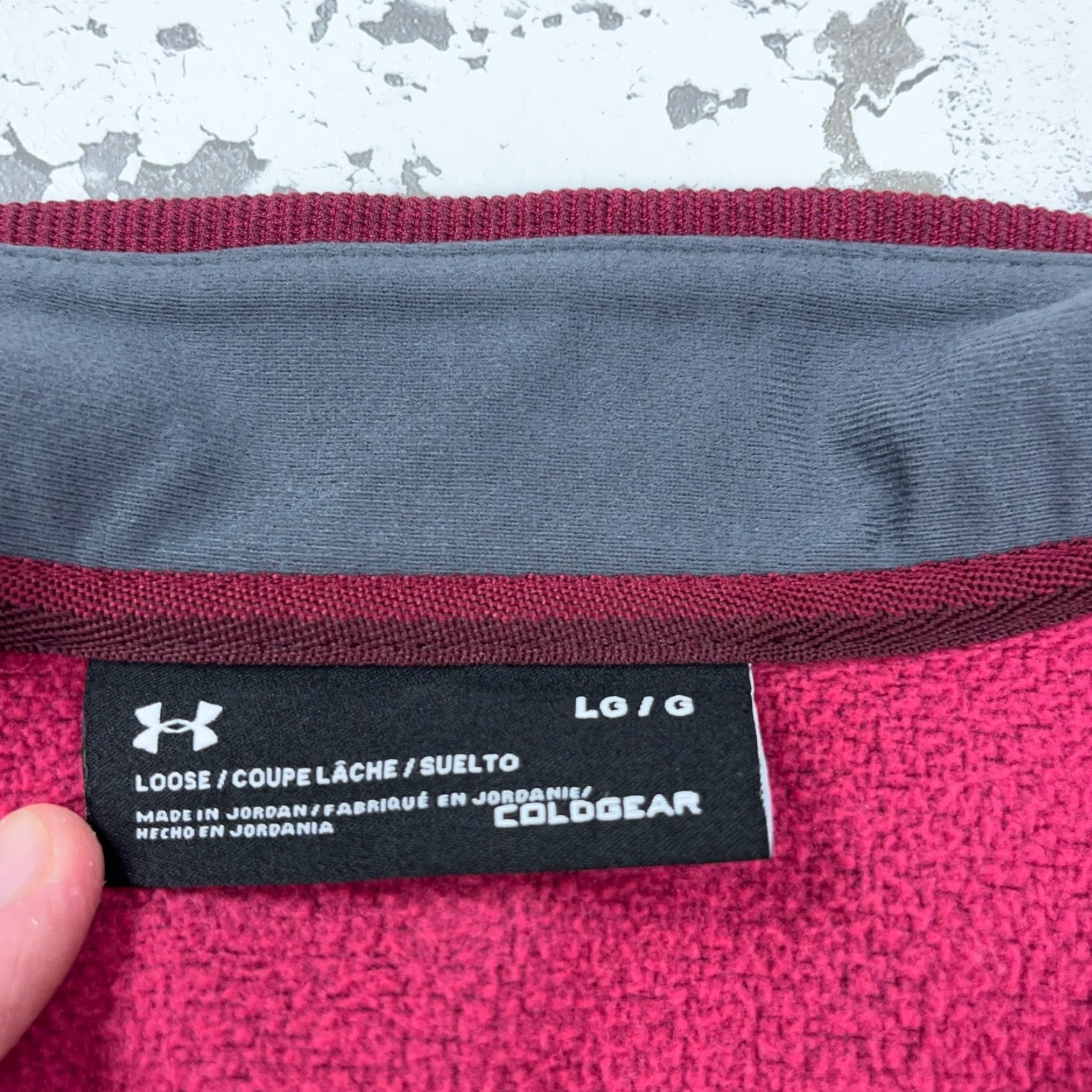 Under Armour VINTAGE Under Armour Sweatshirt Men Large Pink Pullover Zip Golf Weatherproof Running Athletic Baltics Size US L / EU 52-54 / 3 - 3 Thumbnail