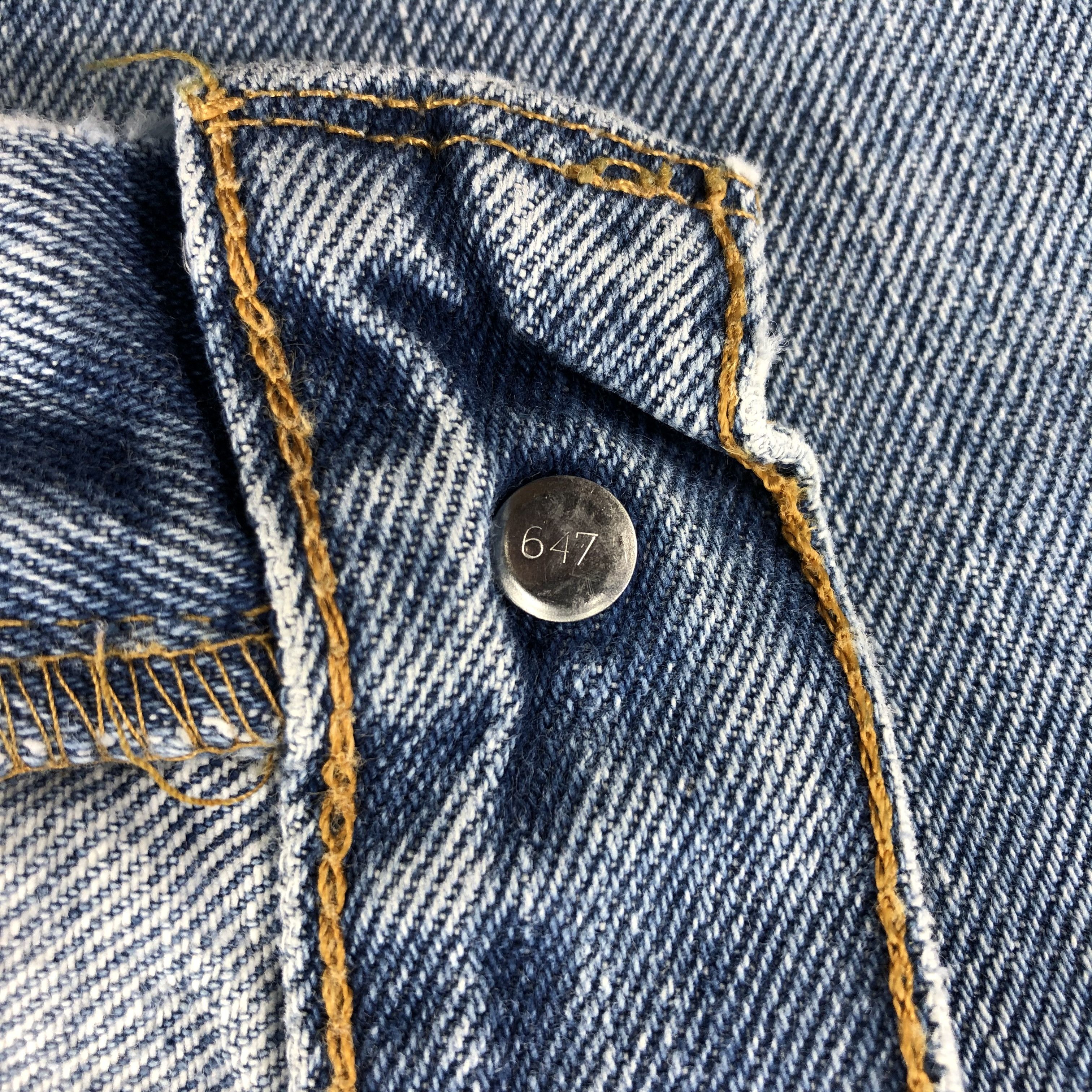 Levi's × Vintage Vintage 90s Light Wash Levis 550 Jeans-JM1817 Size US 32 / EU 48 - 9 Thumbnail