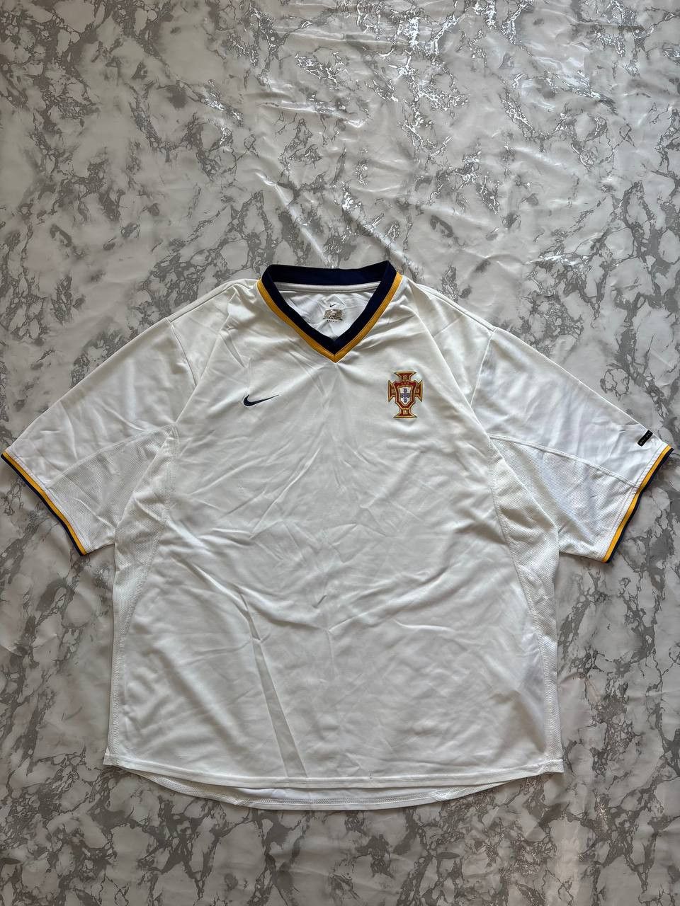 Nike Nike Portugal 2000-2002 Natoinal Soccer Jersey Size US XL / EU 56 / 4 - 1 Thumbnail
