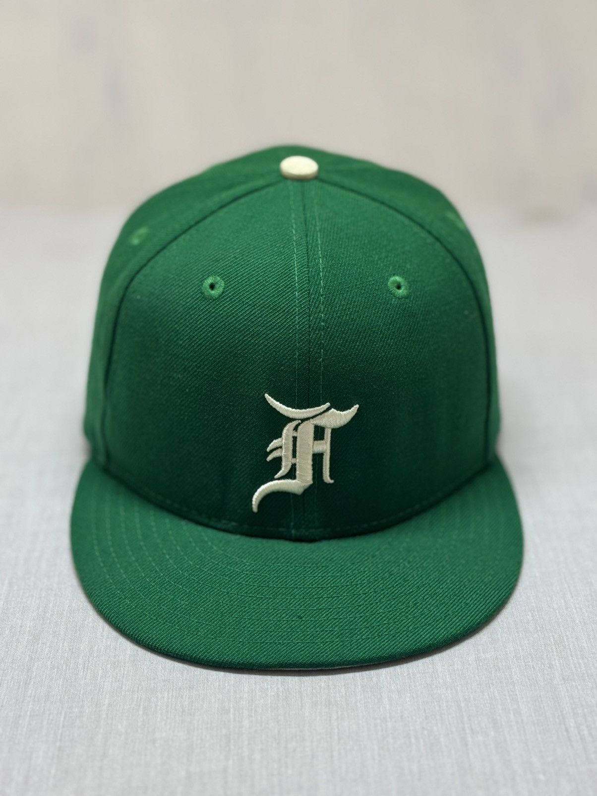 Essentials × New Era New Era x Fear of God Essentials 59FIFTY fitted hat Size ONE SIZE - 1 Thumbnail
