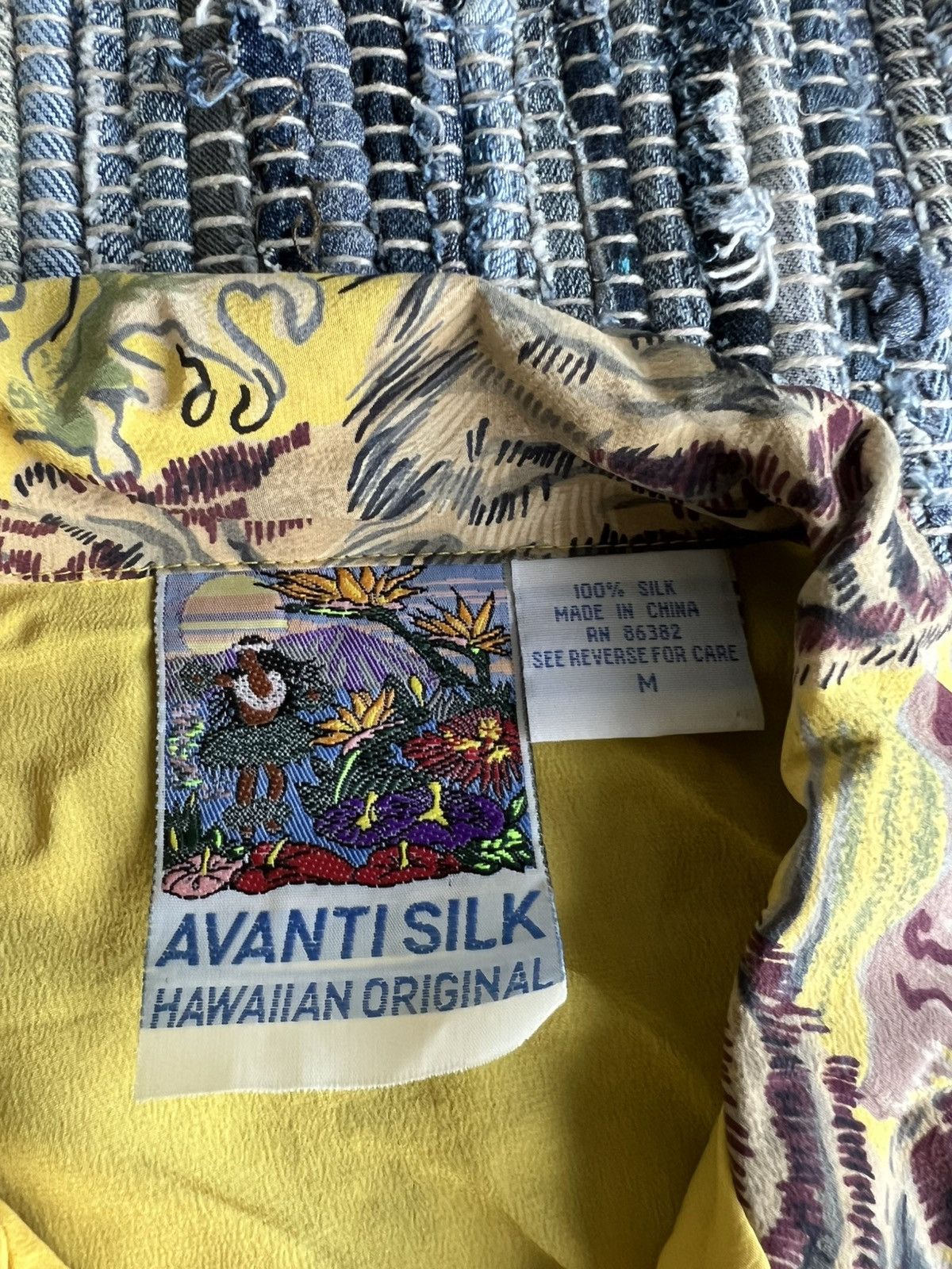 Sun Surf Vintage Big Tiger Ink Painting Loop Collar Rayon Aloha Shirt Size US L / EU 52-54 / 3 - 7 Thumbnail