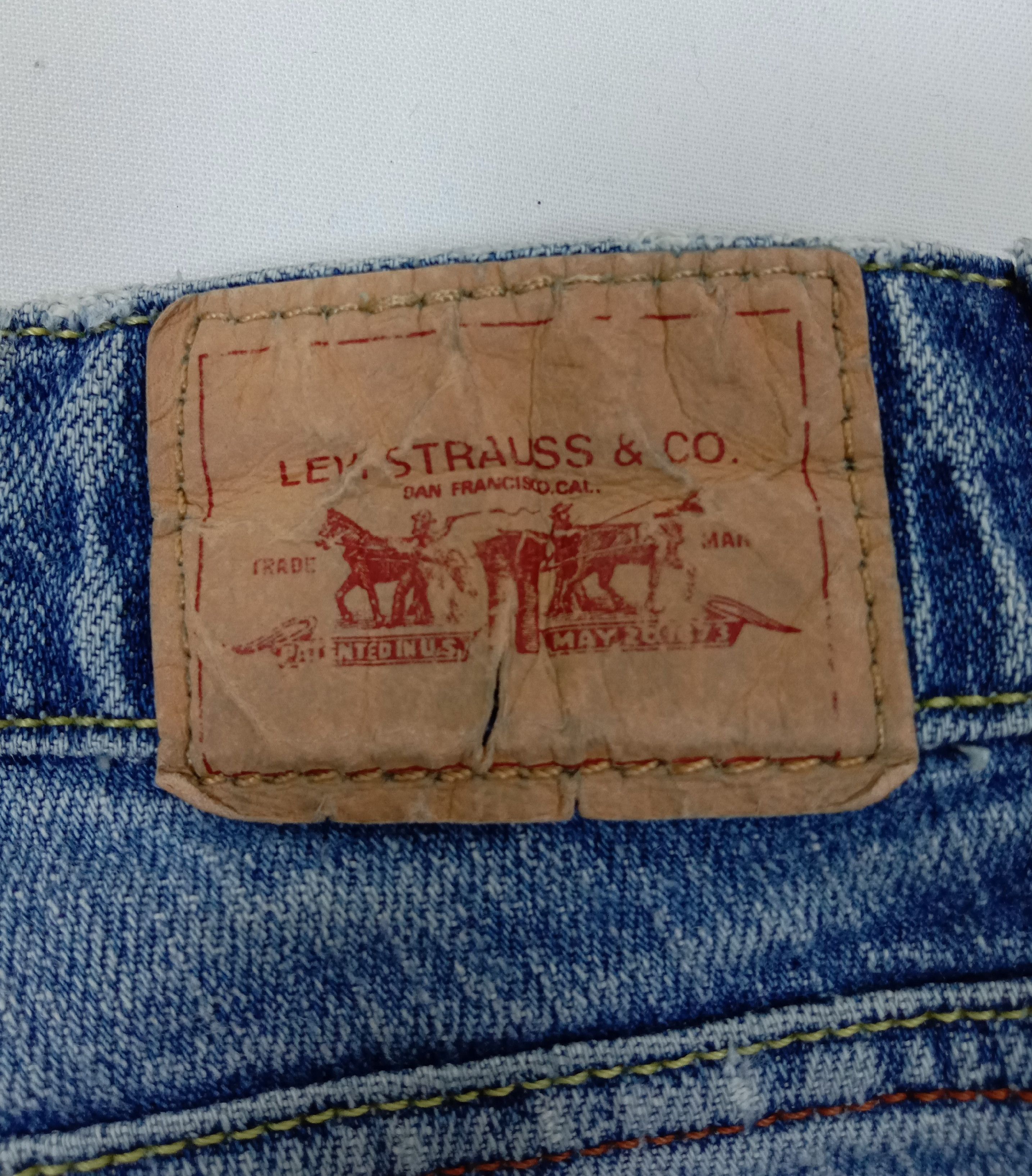 Levi's Vintage Levi's 524 Flare Jeans Light Wash Denim Size 31" - 13 Thumbnail