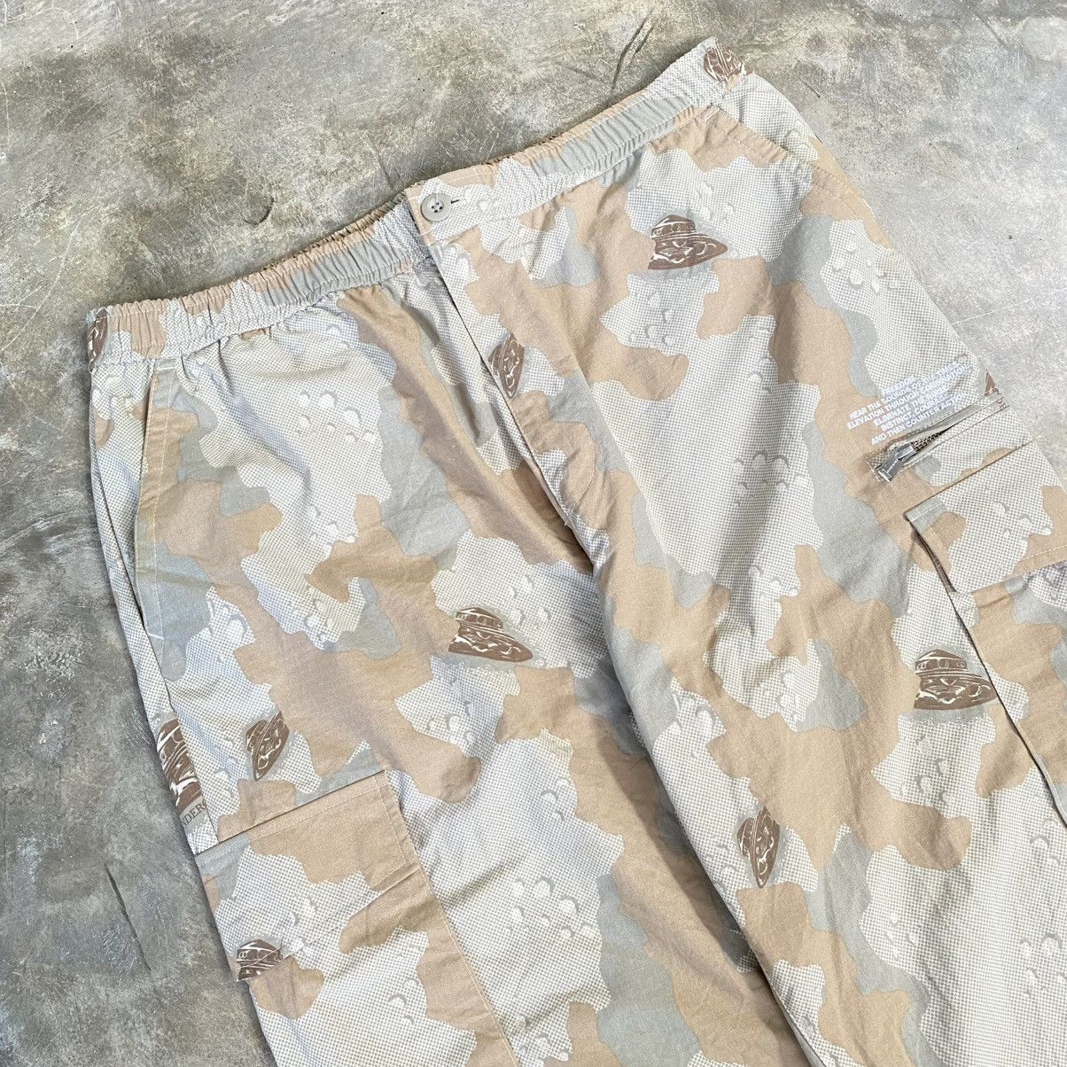 GU × Undercover Gu x Undercover 3 Quater Nylon Cargo Pants Size US 38 / EU 54 - 3 Thumbnail