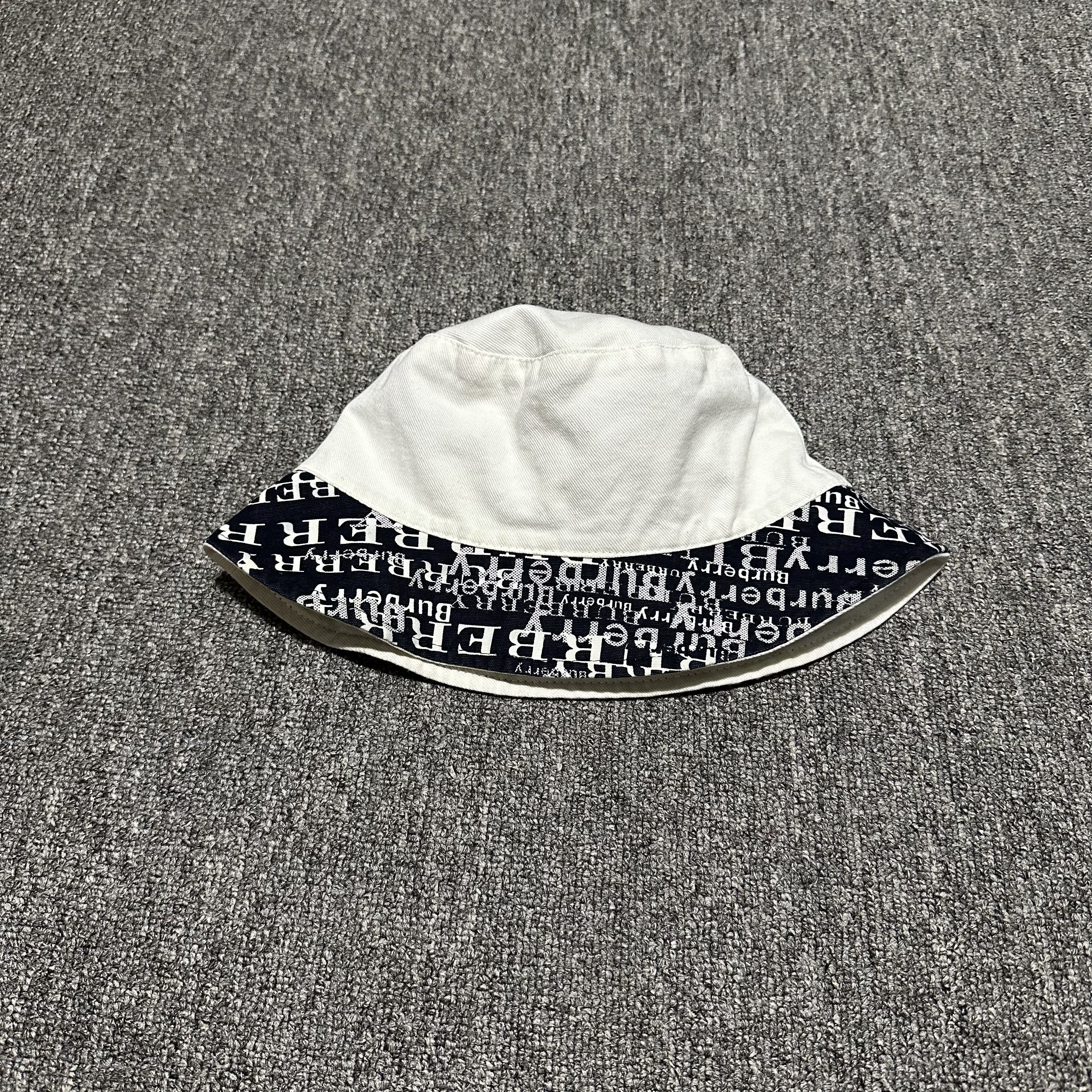 Burberry Burberry Reiversible Bucket Hats Size ONE SIZE - 4 Thumbnail