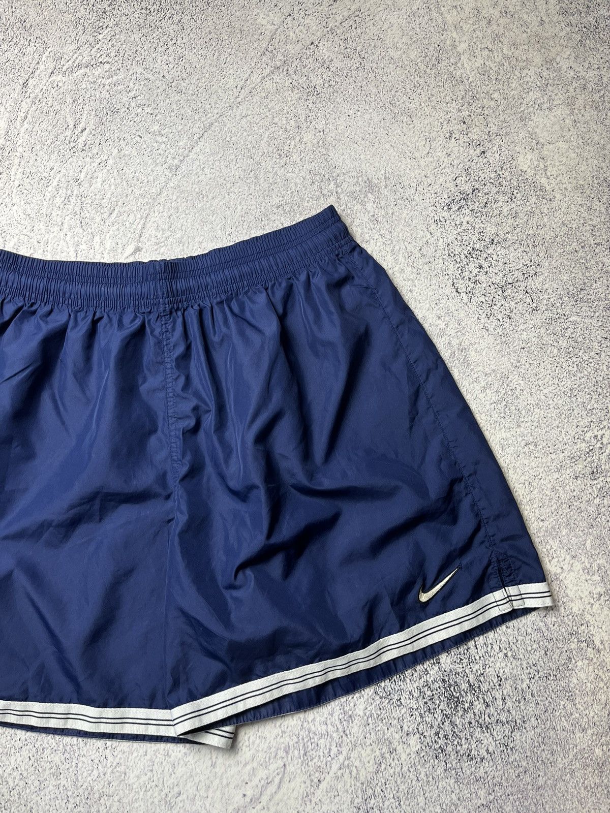 Nike Vintage Blue Nylon Shorts Nike Streetwear size XL Size US 36 / EU 52 - 3 Thumbnail