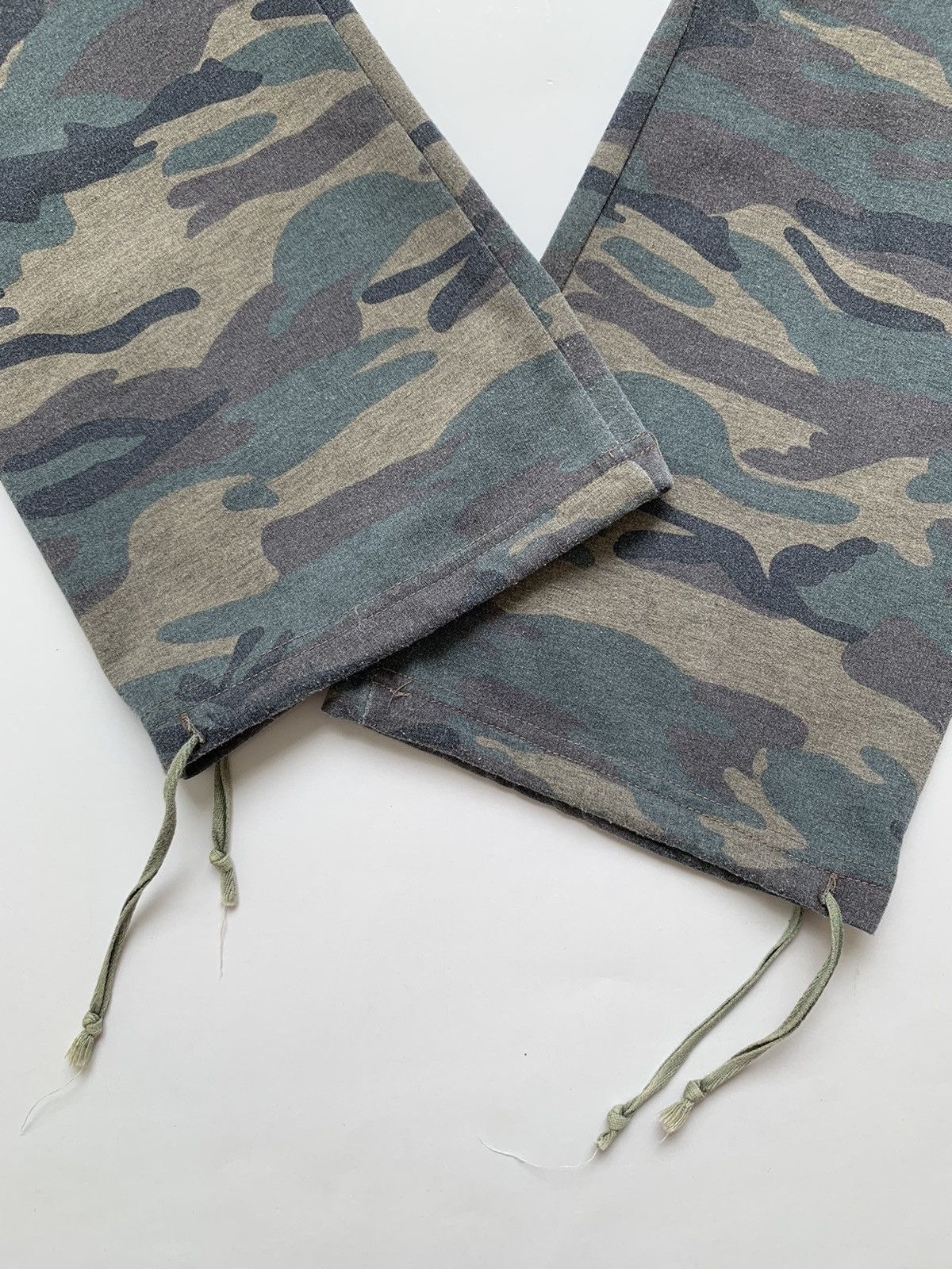Japanese Brand 2000s Heaven Camo Cargo GOA Inspired Boot Cut Pant Size US 30 / EU 46 - 11 Thumbnail