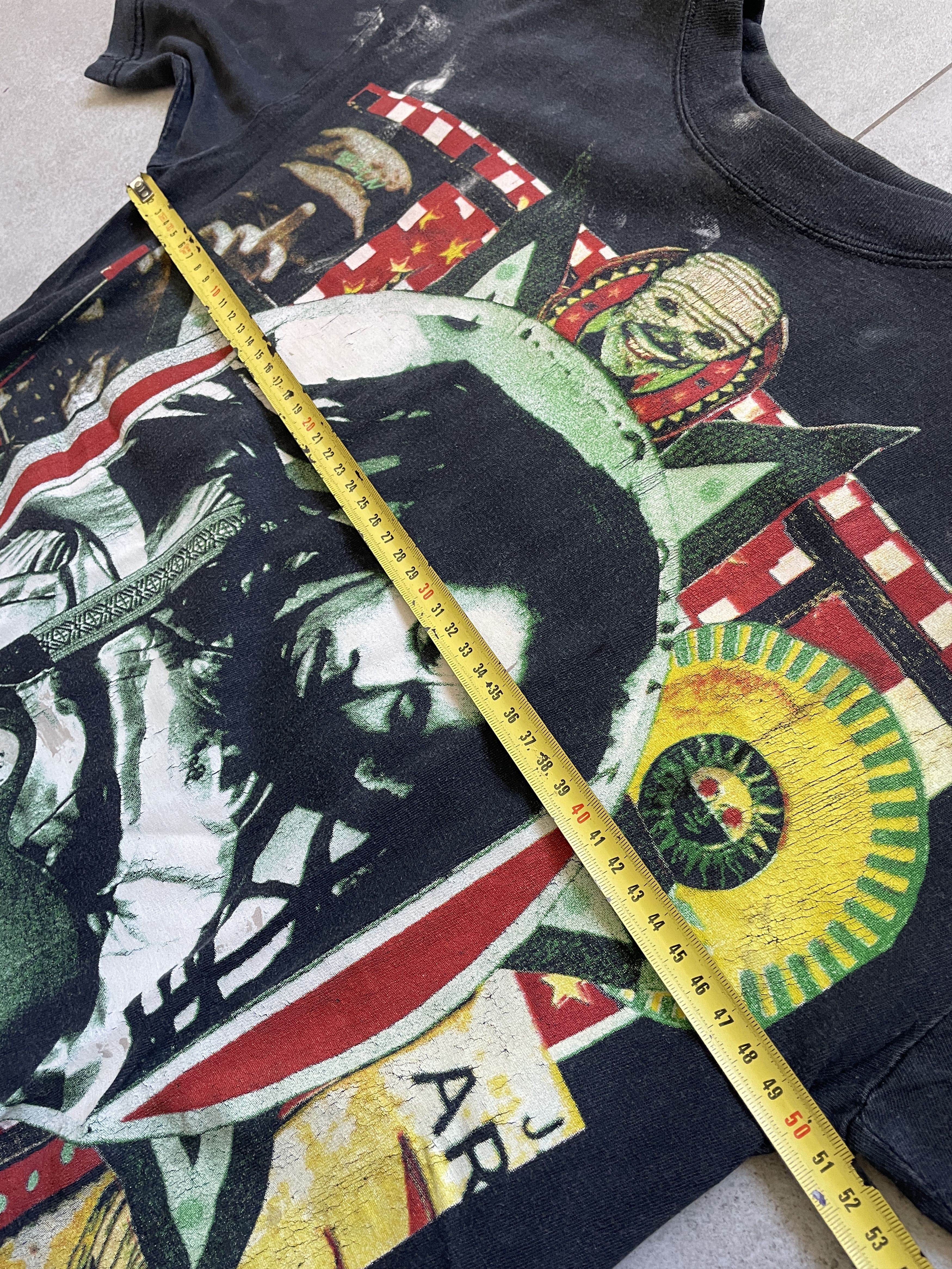 Vintage VINTAGE 90S BOB MARLEY RASTA REVOLUTION BLACK WASHED TEE Size US XL / EU 56 / 4 - 9 Thumbnail