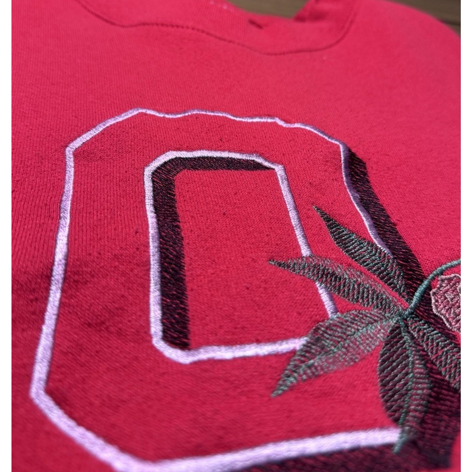 Gildan VTG Ohio State Buckeyes Red Santee Sweatshirt USA size L Size US L / EU 52-54 / 3 - 6 Thumbnail