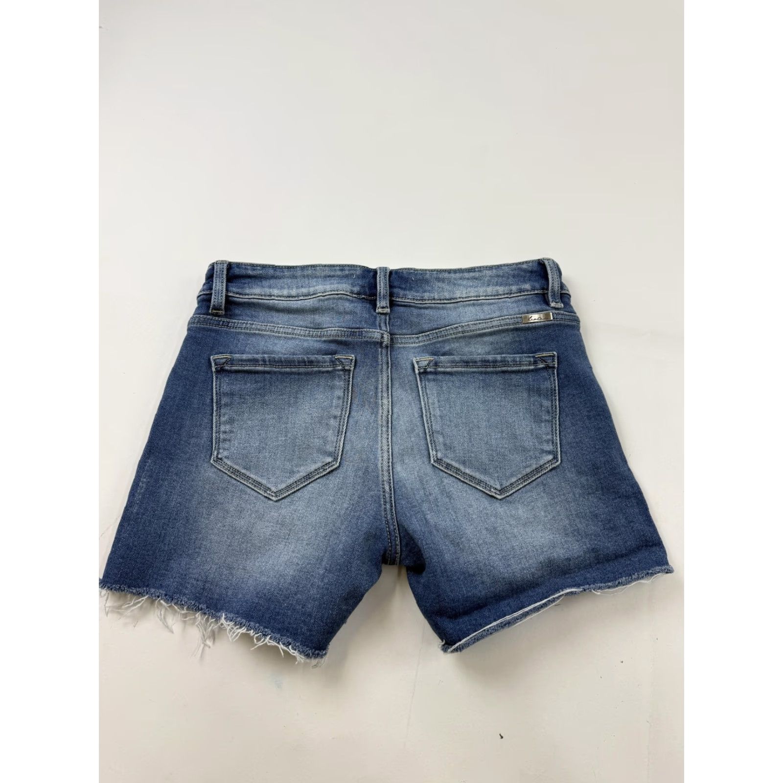 Vintage KanCan Shorts Womens L Blue Denim Cutoff Raw Hem Stretch 5 Pocket Casual KC9208M Size 36" / US 14 / IT 50 - 7 Thumbnail