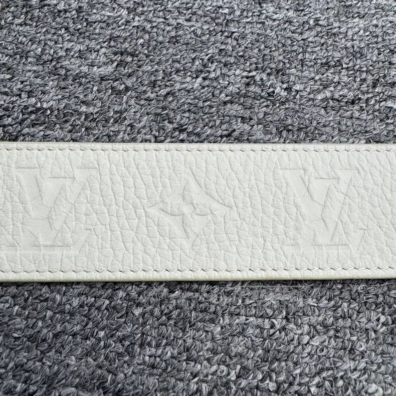 Louis Vuitton Louis Vuitton White presbyopic belt Size ONE SIZE - 3 Thumbnail
