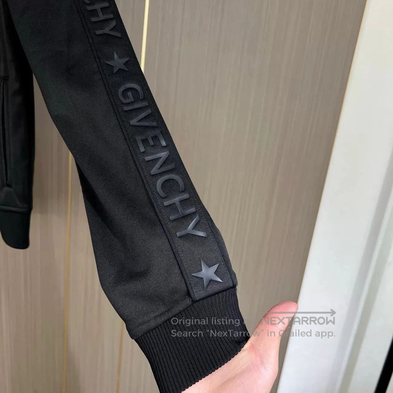 Givenchy Givenchy Printed Letter Zip Jacket. Size XS / US 0-2 / IT 36-38 - 4 Thumbnail