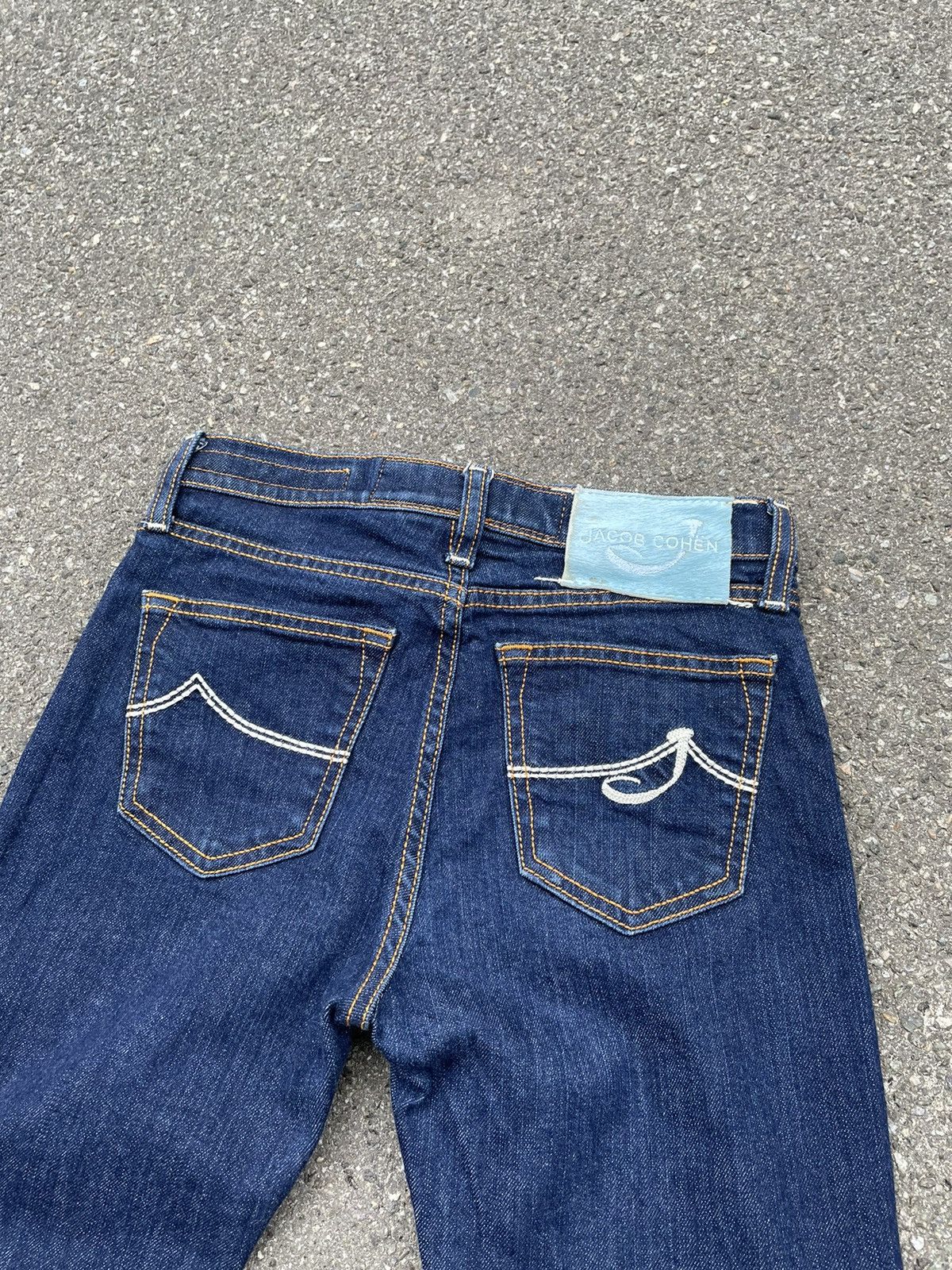 20471120 × Vintage Jacob Cohen Flared Denim Dark Blue Jeans Size 26 Size 26" / US 2 / IT 38 - 5 Thumbnail