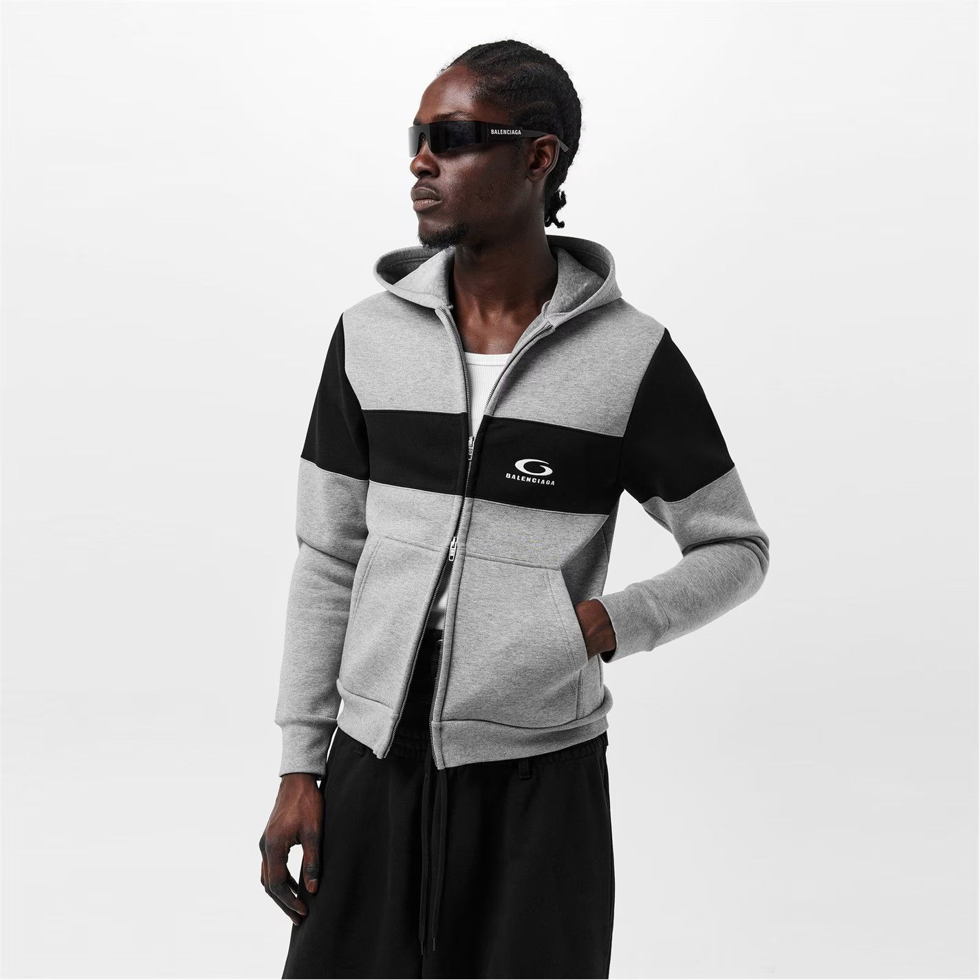 Balenciaga o1g2r1mq0226 Contrast Band Hoodie In Heather Grey/Black Size US L / EU 52-54 / 3 - 3 Thumbnail