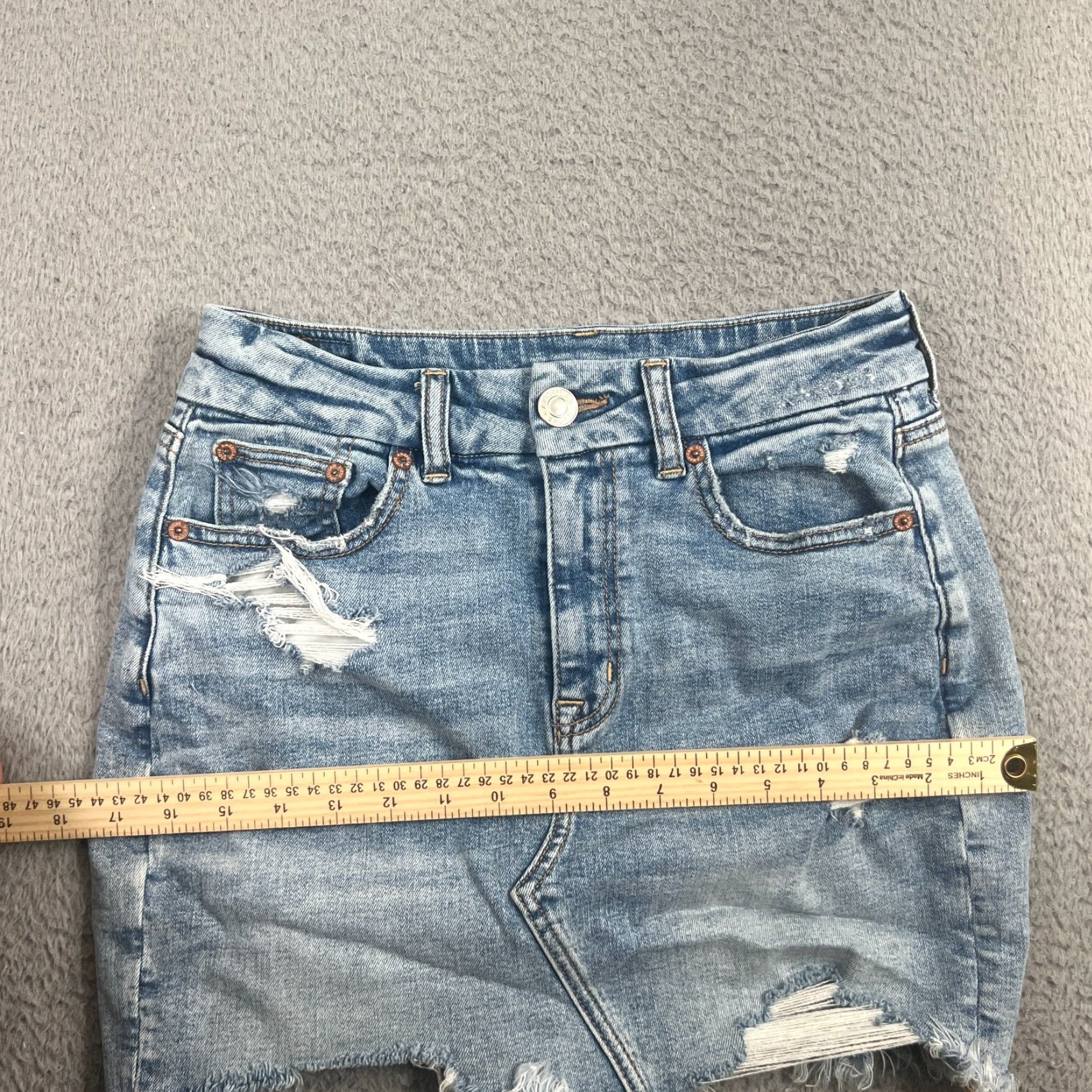 American Eagle Outfitters American Eagle Skirt Womens Size 4 Denim Hi-Rise Mini Curvy Pockets Light Wash Size 27" / US 4 / IT 40 - 3 Thumbnail