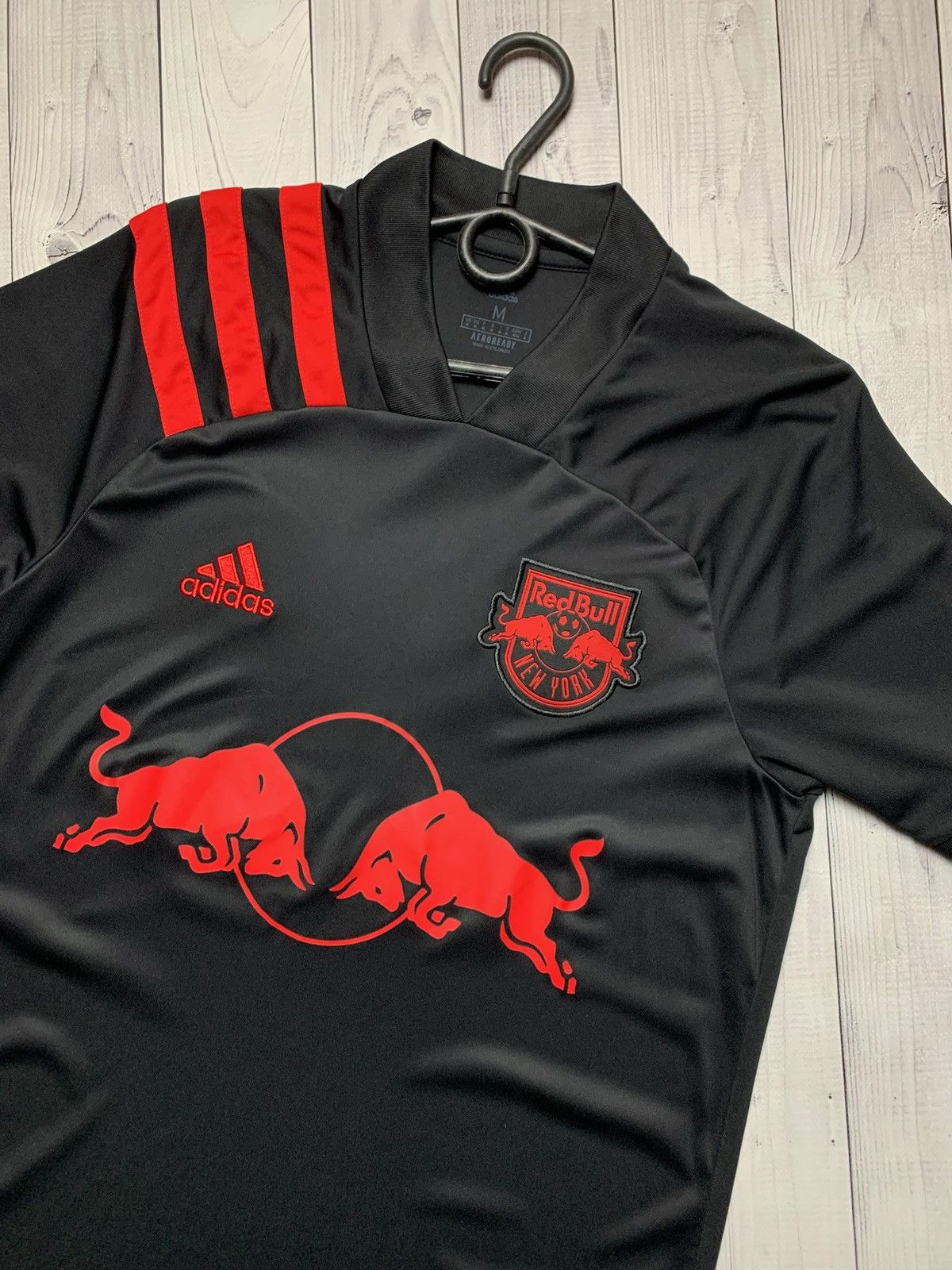 Adidas × Vintage Vintage adidas Red Bull soccer jersey size M black Size US M / EU 48-50 / 2 - 2 Thumbnail