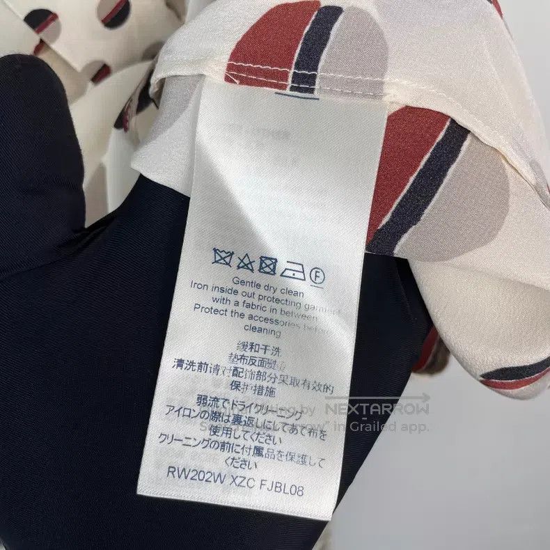 Louis Vuitton Louis Vuitton Polka-dot Ribbon Ruffle Shirt Size XXS / US 00 / IT 34 - 7 Thumbnail