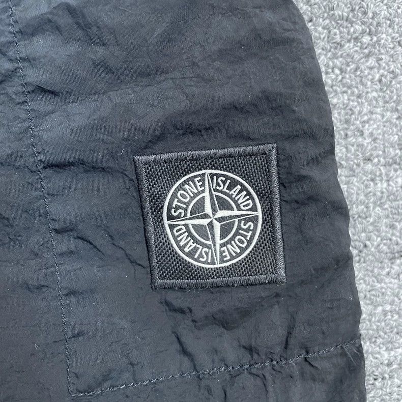 Givenchy Givenchy SiseL Stone Island Metal Nylon Small Logo Three Po Size US 30 / EU 46 - 3 Thumbnail