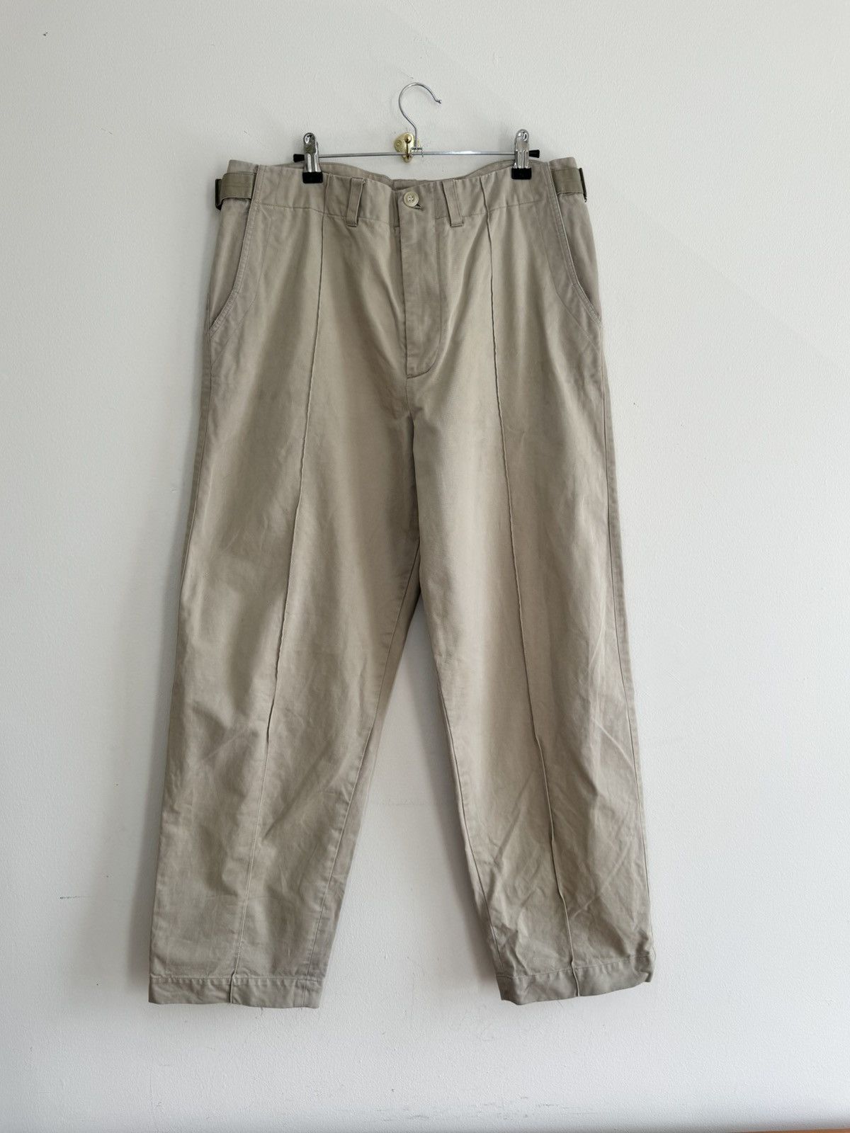 Nicholas Daley Nicholas Daley Beige Pleated Workwear Trousers w/ Belt Tabs Size US 34 / EU 50 - 1 Thumbnail