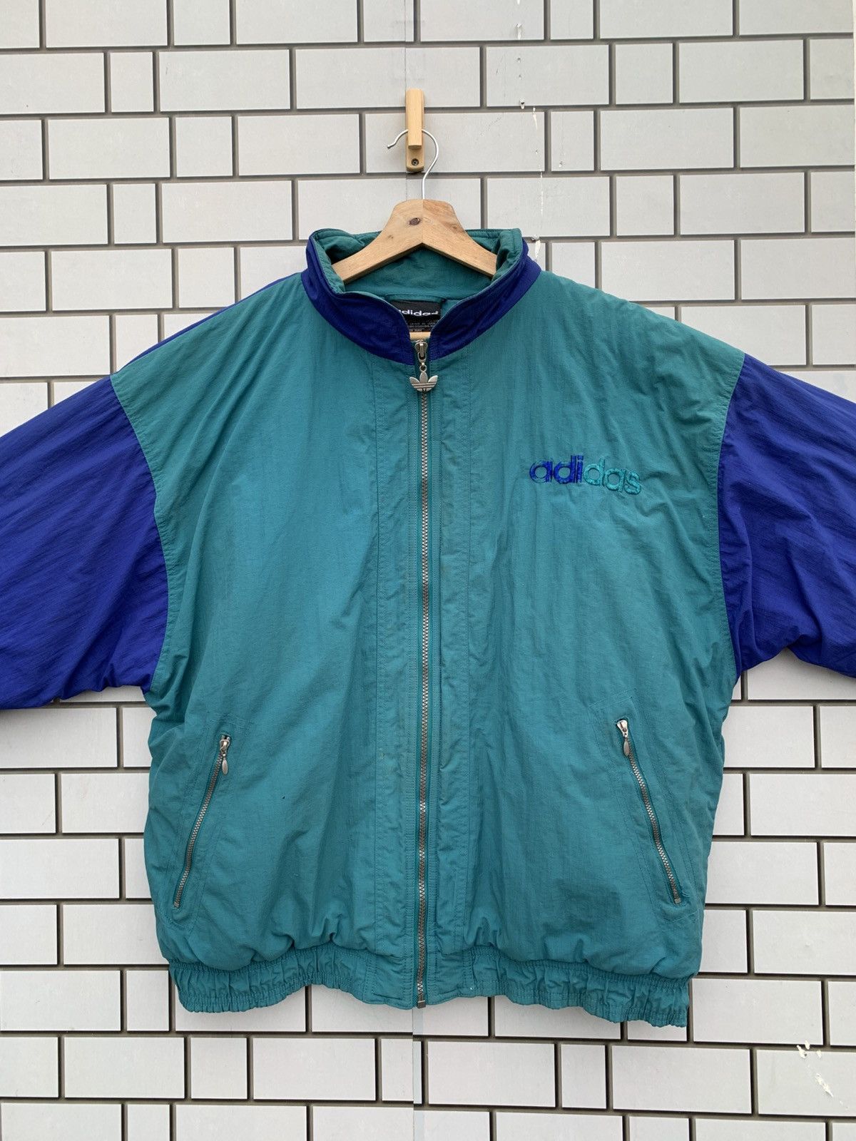 Adidas Vintage 90s Adidas Big Logo Oversized Jacket Size US L / EU 52-54 / 3 - 19 Thumbnail