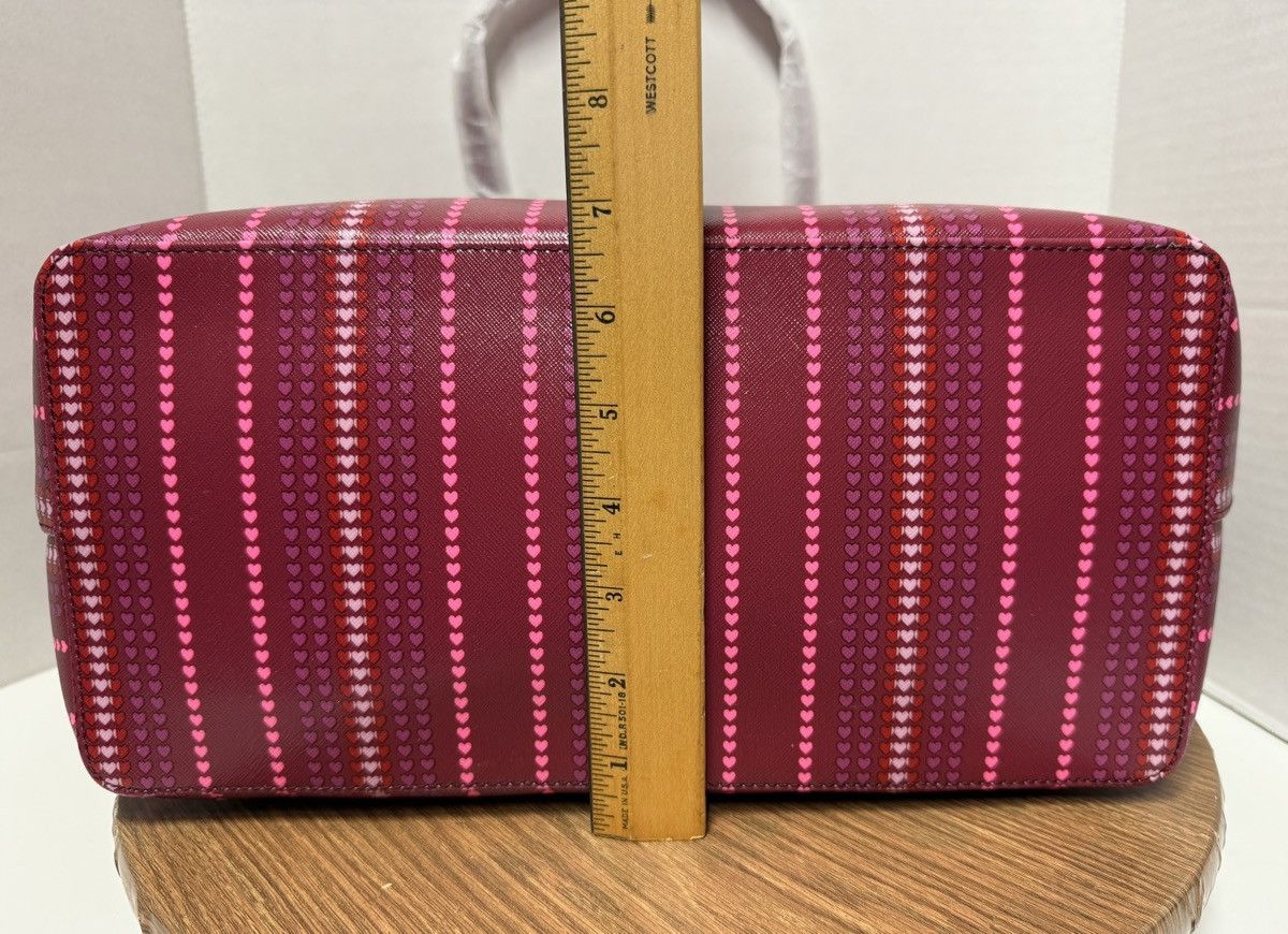 Kate Spade Kate Spade Shore Street Heart Stripe Margaretta Tote Size ONE SIZE - 11 Thumbnail