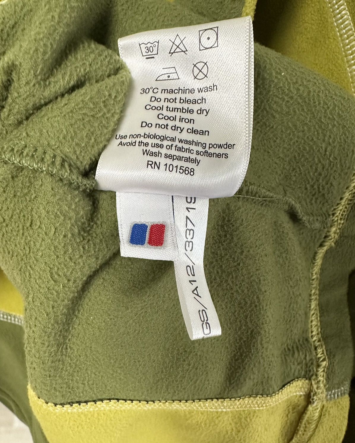 Berghaus Berghaus Fleece Pullover Khaki Green Size S Perfect Conditio Size US S / EU 44-46 / 1 - 8 Thumbnail