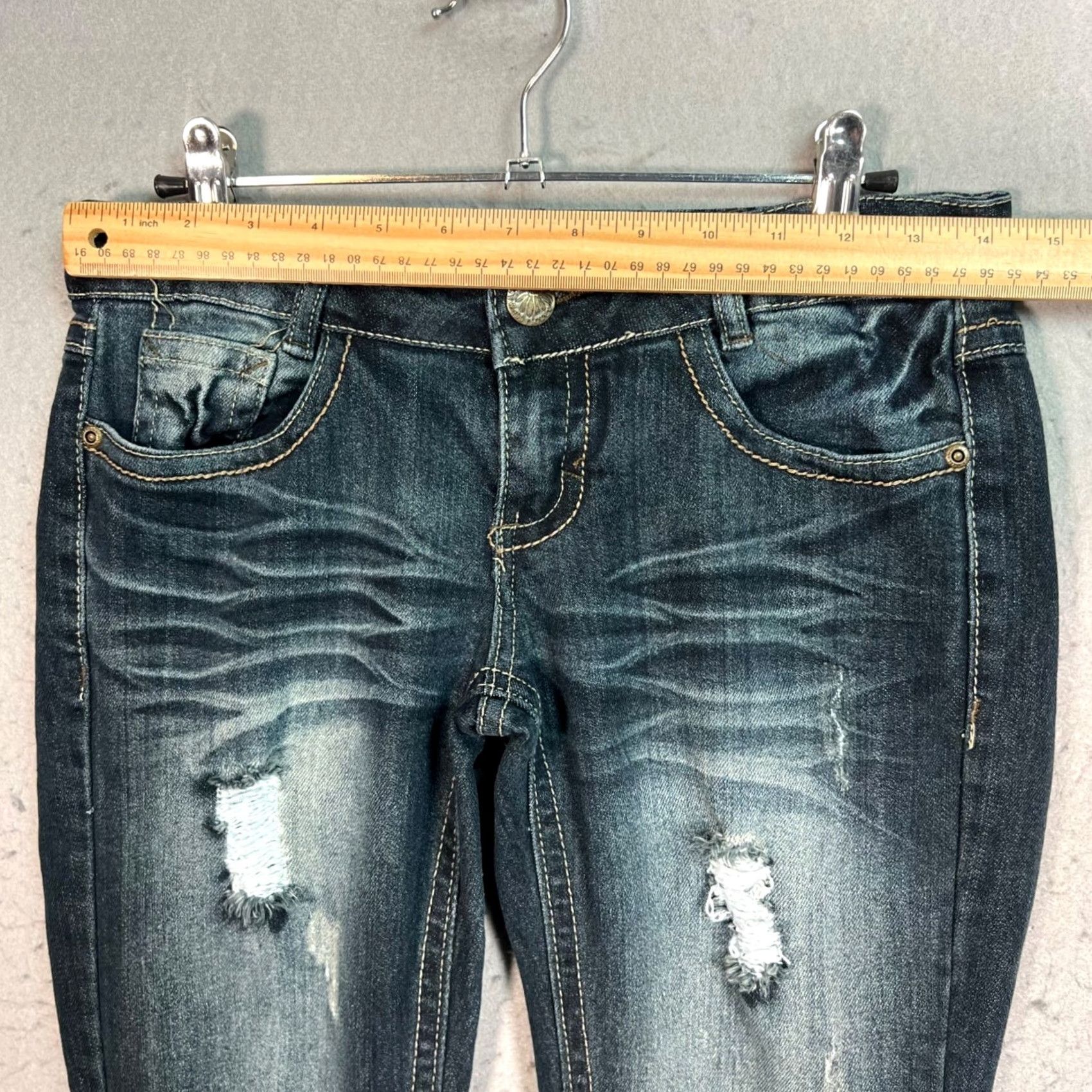 Vintage Wallflower Distressed Denim Skinny Jeans Size 5 Dark Wash Cotton Blend Women's Jeans Skinny Distressed Wallflower Jeans 5 Dark Wash Women Size 27" / US 4 / IT 40 - 5 Thumbnail