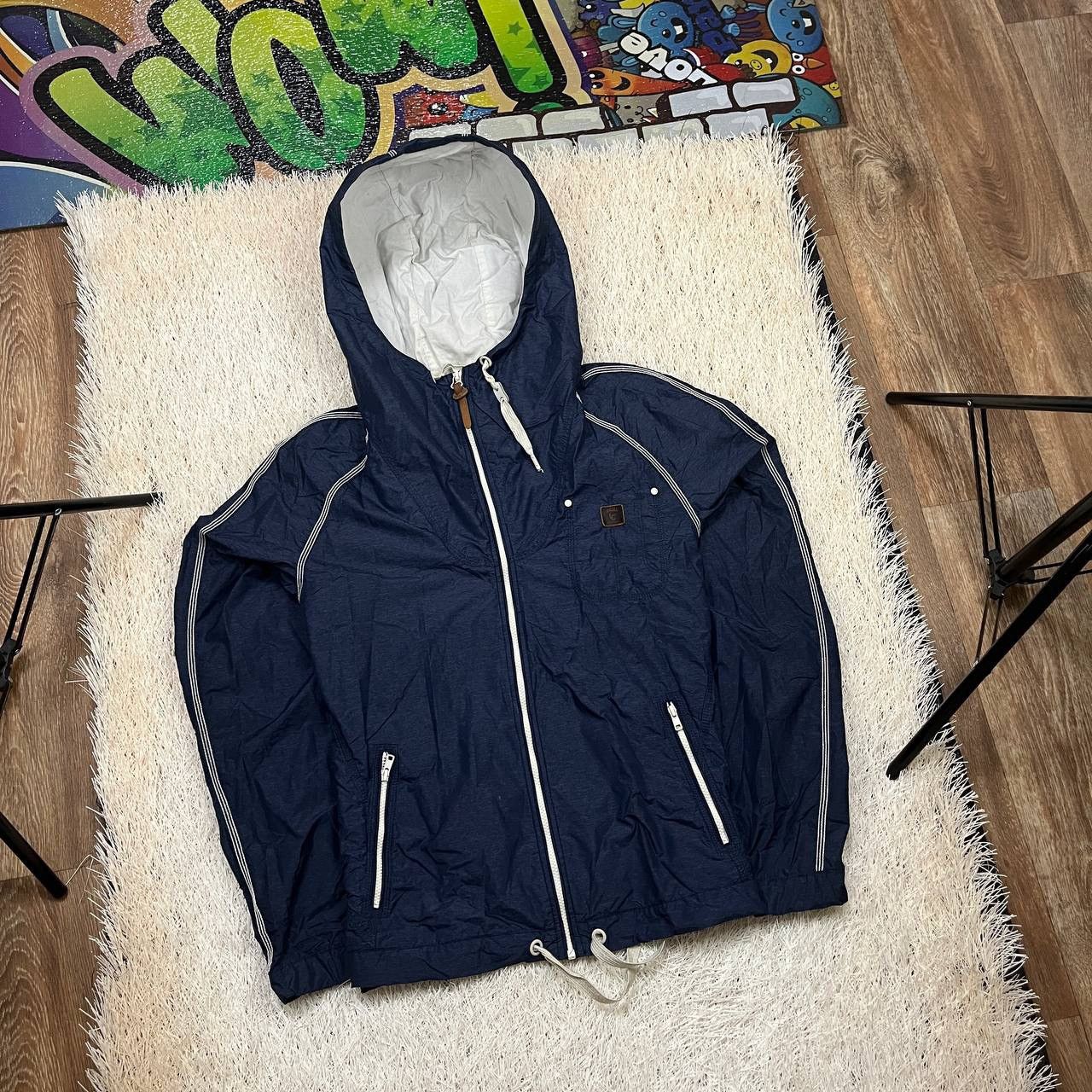 The jacket is in excellent condition