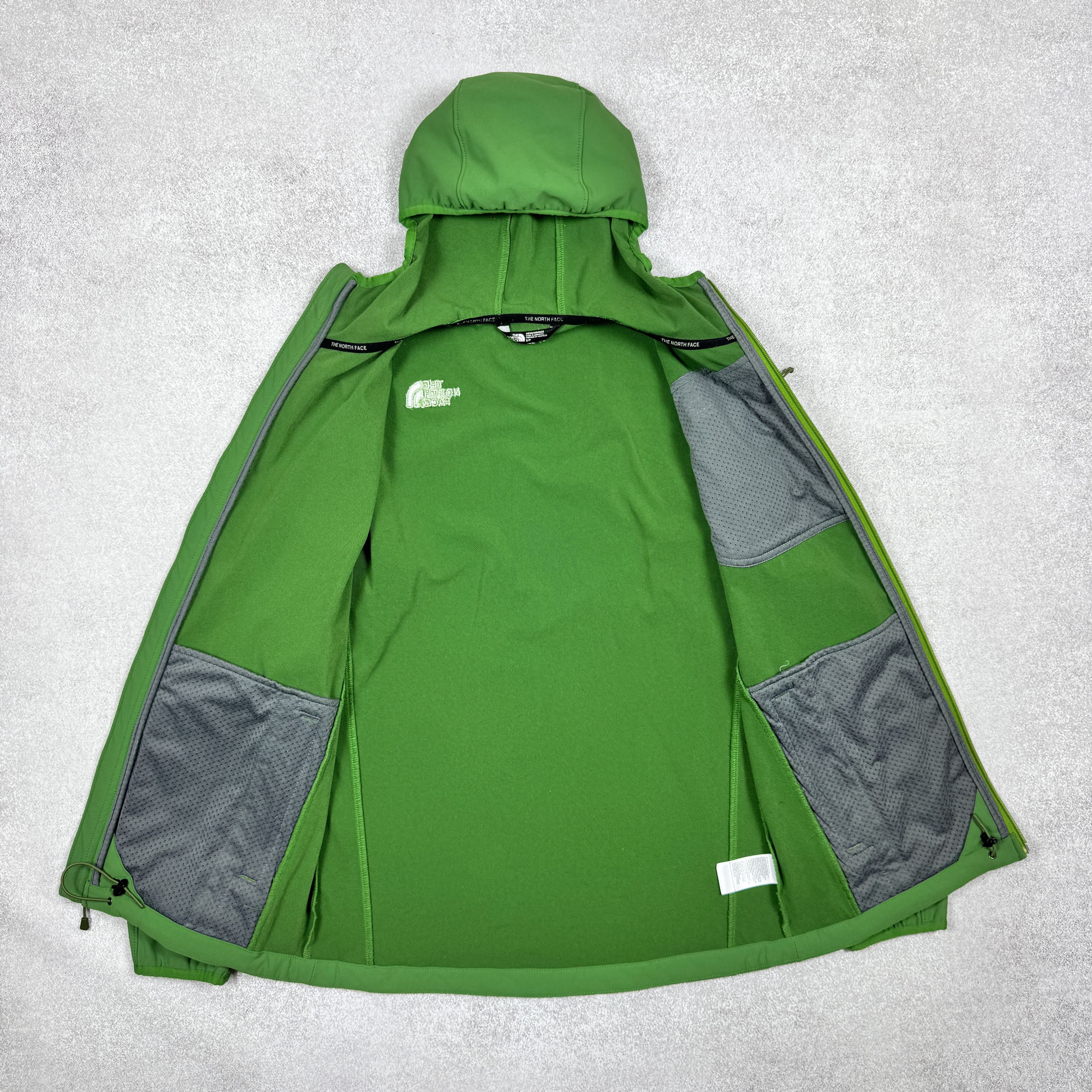 The North Face Men`s The North Face Green Softshell Jacket Size S-M Size US M / EU 48-50 / 2 - 4 Thumbnail
