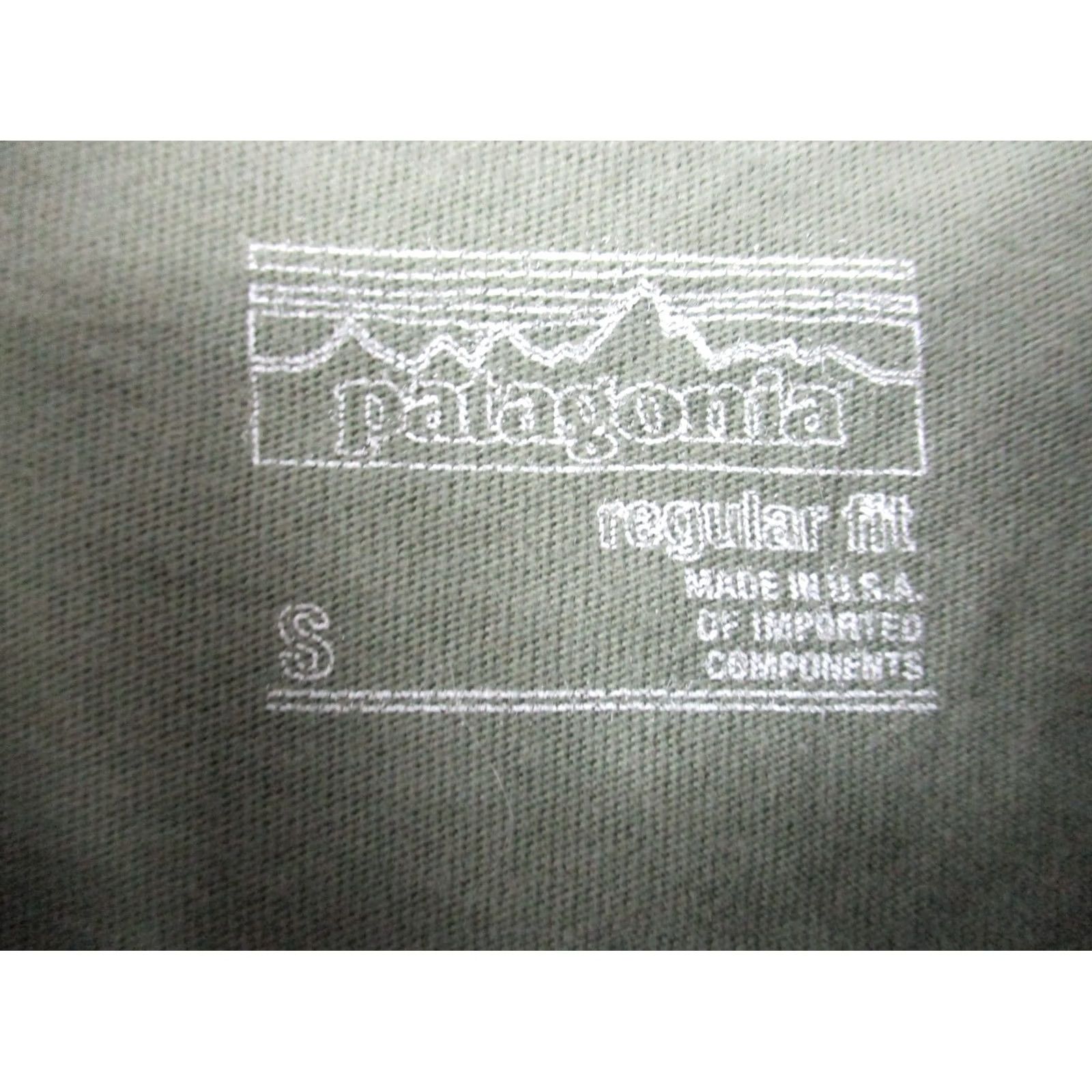 Patagonia Patagonia Shirt Small Mens Green Short Sleeve Red Mountain Logo Size US S / EU 44-46 / 1 - 3 Thumbnail