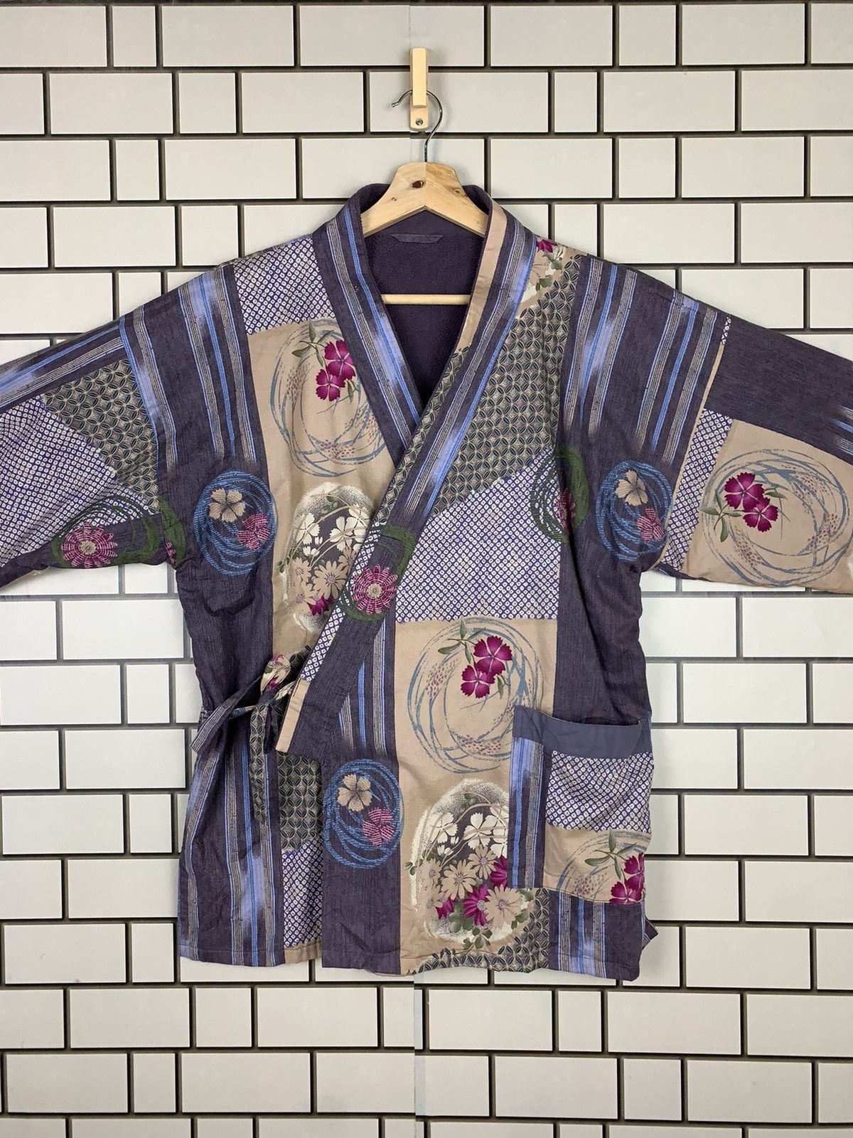 Japanese Brand × Vintage Vintage Japanese Brand Kimono Traditional Flora Designer Size US M / EU 48-50 / 2 - 3 Thumbnail