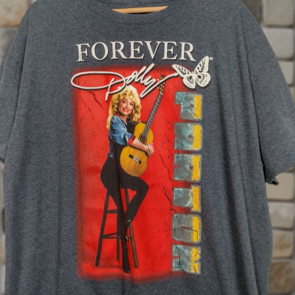 Mad Engine Dolly Parton Shirt XL Blue Graphic Tee Country Music Guitar Butterfly Mad Engine T-Shirt Men Adults Size US XL / EU 56 / 4 - 1 Thumbnail