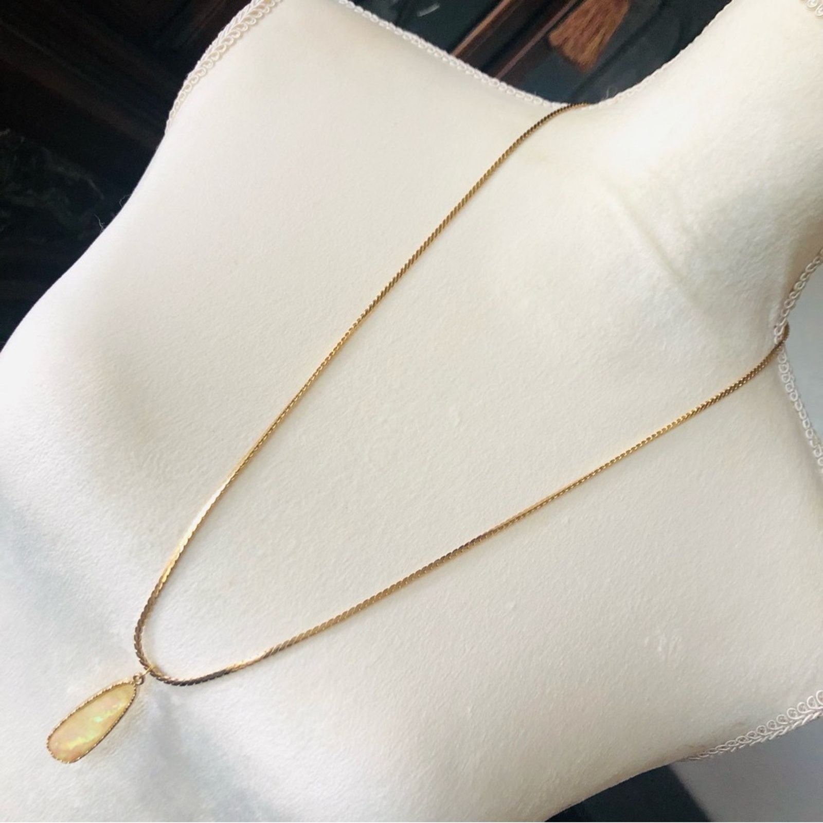 Vintage Faceted long raindrop shape simulated opal pendant necklac Size ONE SIZE - 1 Thumbnail