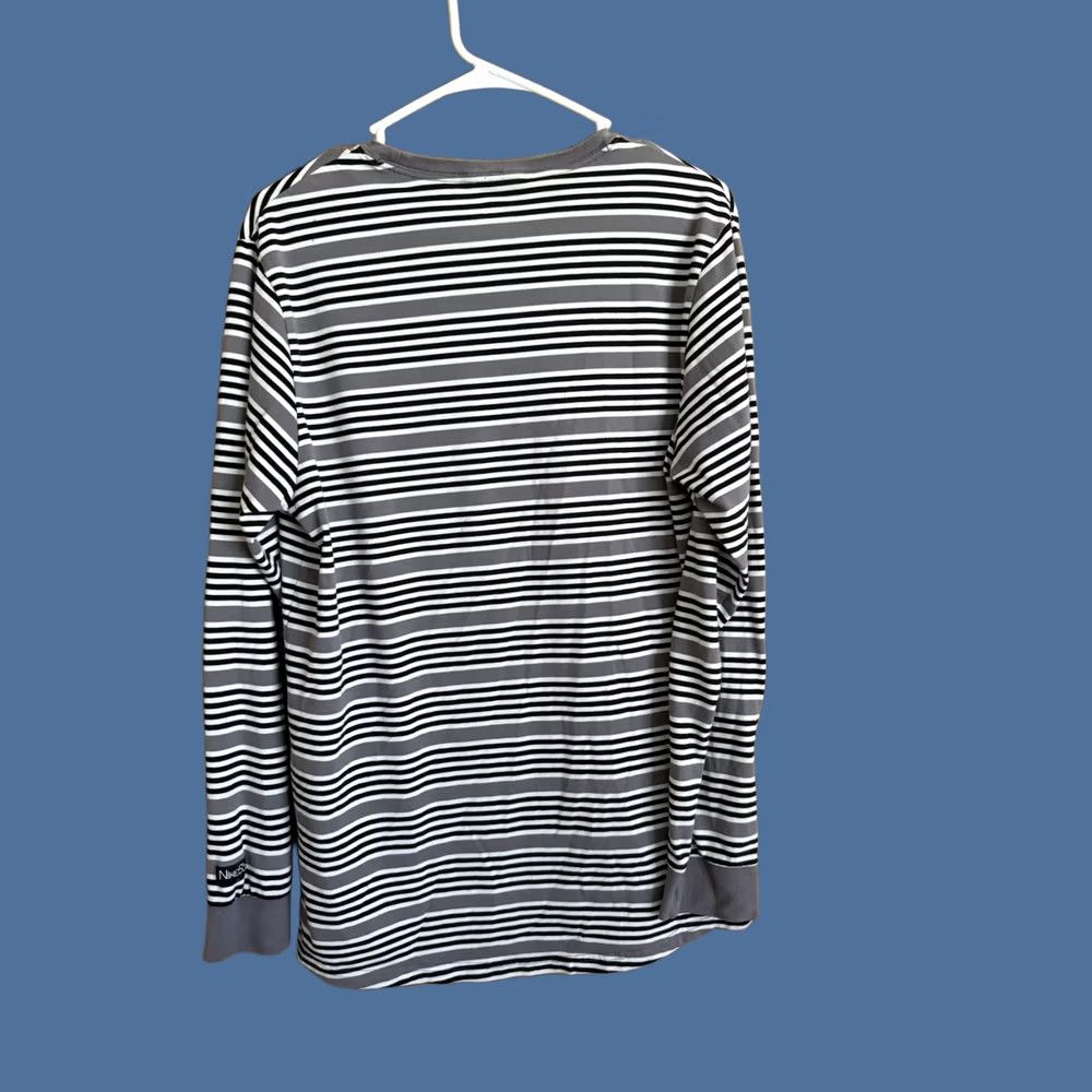 Nike Nike SB Long Sleeve Mens Shirt Gray Black Stripe Large Skateboard Skater College Size US L / EU 52-54 / 3 - 1 Thumbnail