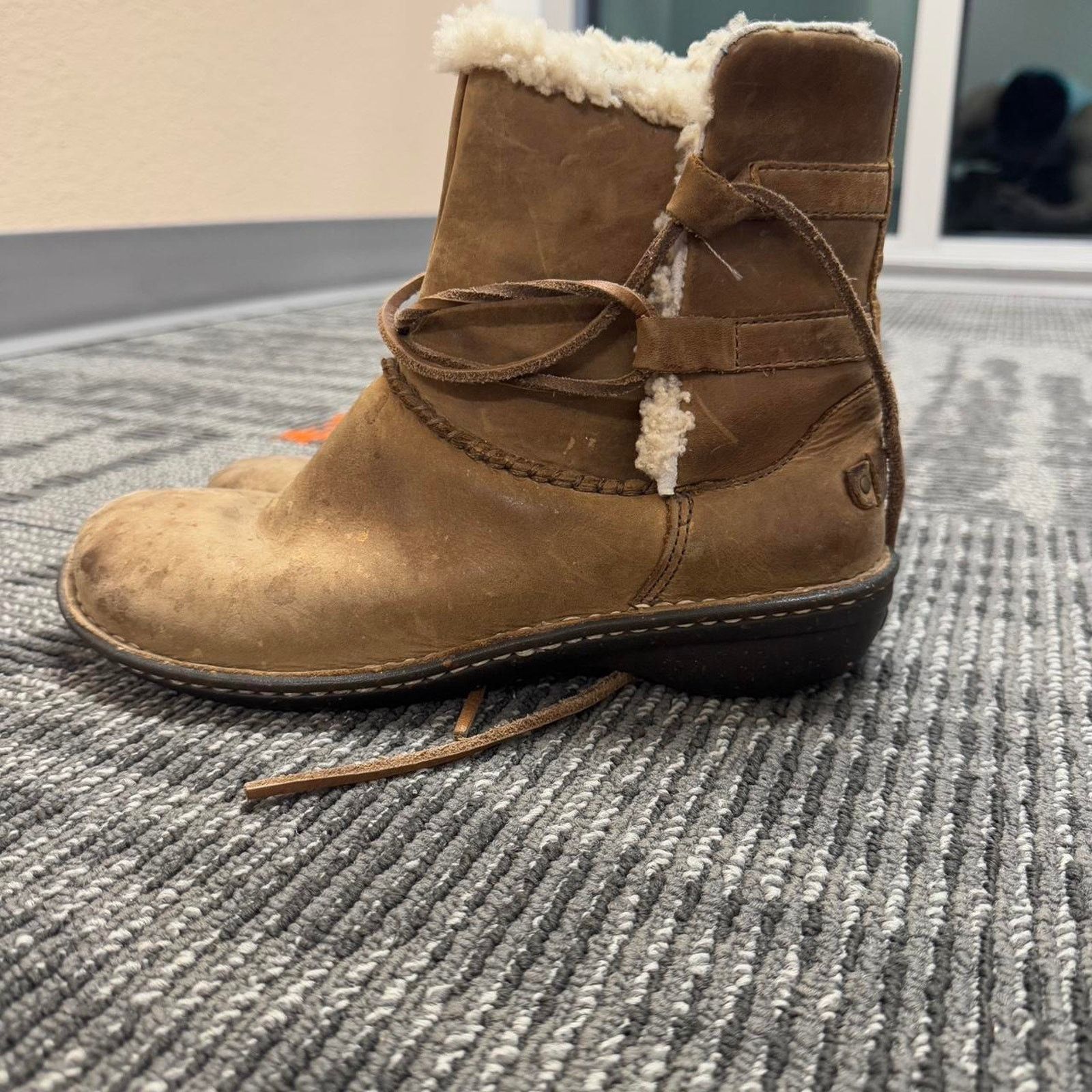 Ugg Ugg caspia boots womens Size US 8 / IT 38 - 2 Thumbnail