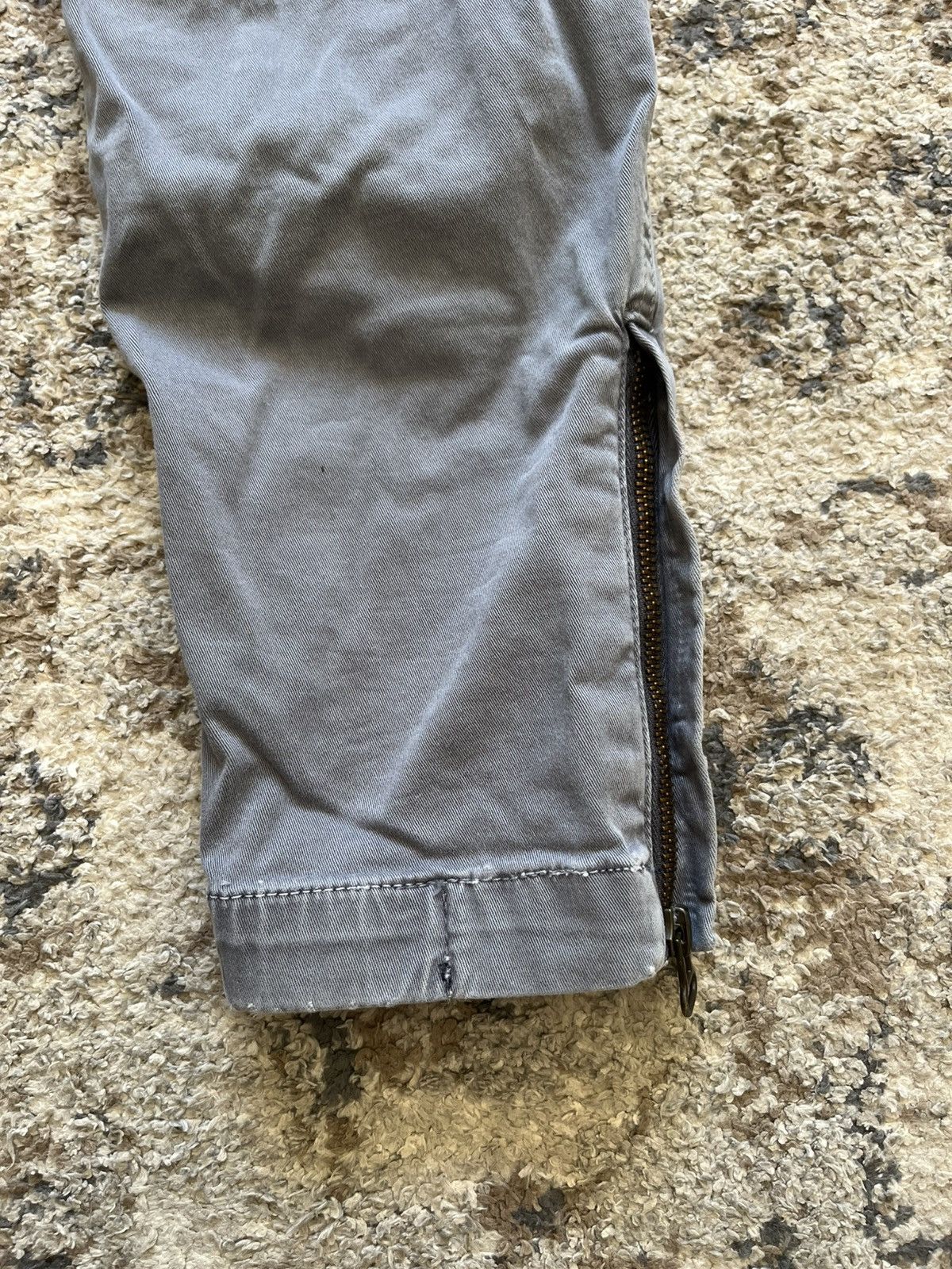 American Eagle Outfitters American Eagle Gray Zipper Bottom Joggers Size US 28 / EU 44 - 6 Thumbnail