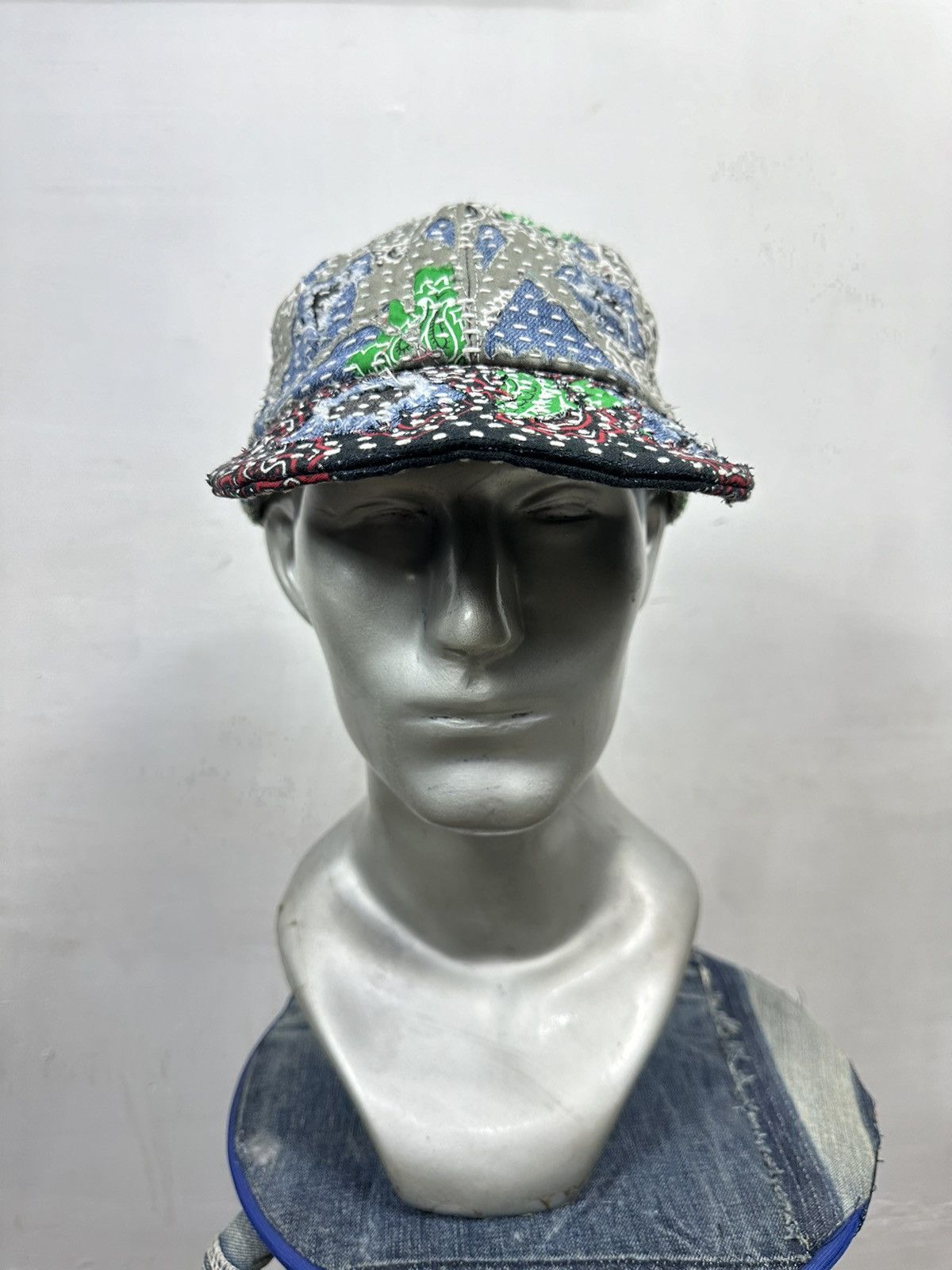 Art Comes First × Handmade Custom Made Distressed Paisley Patchwork Boro hats Size ONE SIZE - 4 Thumbnail