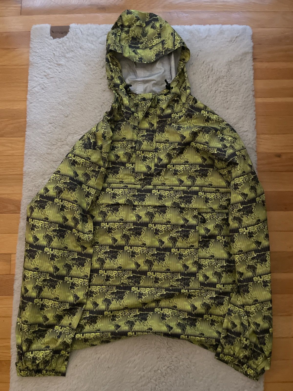 image of Supreme ‘World Famous’ Taped Seam Pullover in Green, Men's (Size XL)