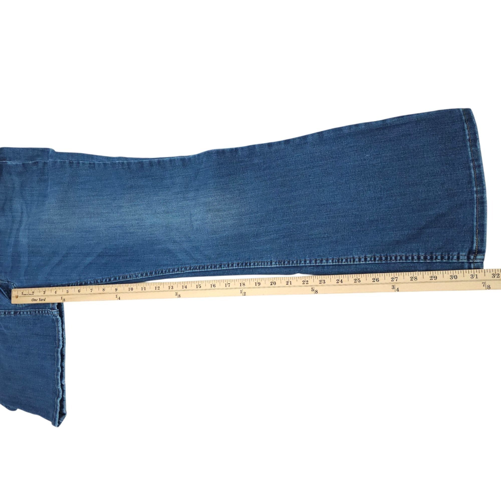 Levi's Levis 524 Bootcut Jeans Womens 32 Mid Rise Medium Wash Whisk Size 24" / US 00 / IT 34 - 5 Thumbnail