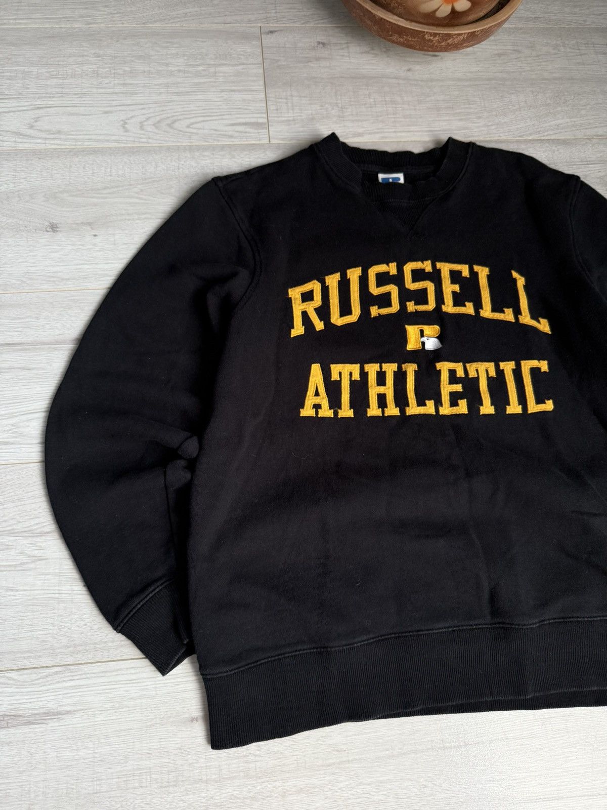 Russell Athletic × Vintage Vintage Russell Athletic sweatshirt big central logo Size US M / EU 48-50 / 2 - 2 Thumbnail