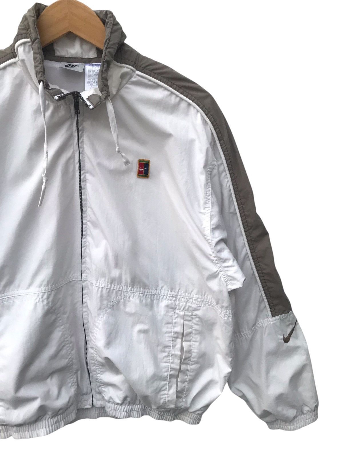 Nike Vintage 90s Nike Court Windbreaker Size US M / EU 48-50 / 2 - 3 Thumbnail