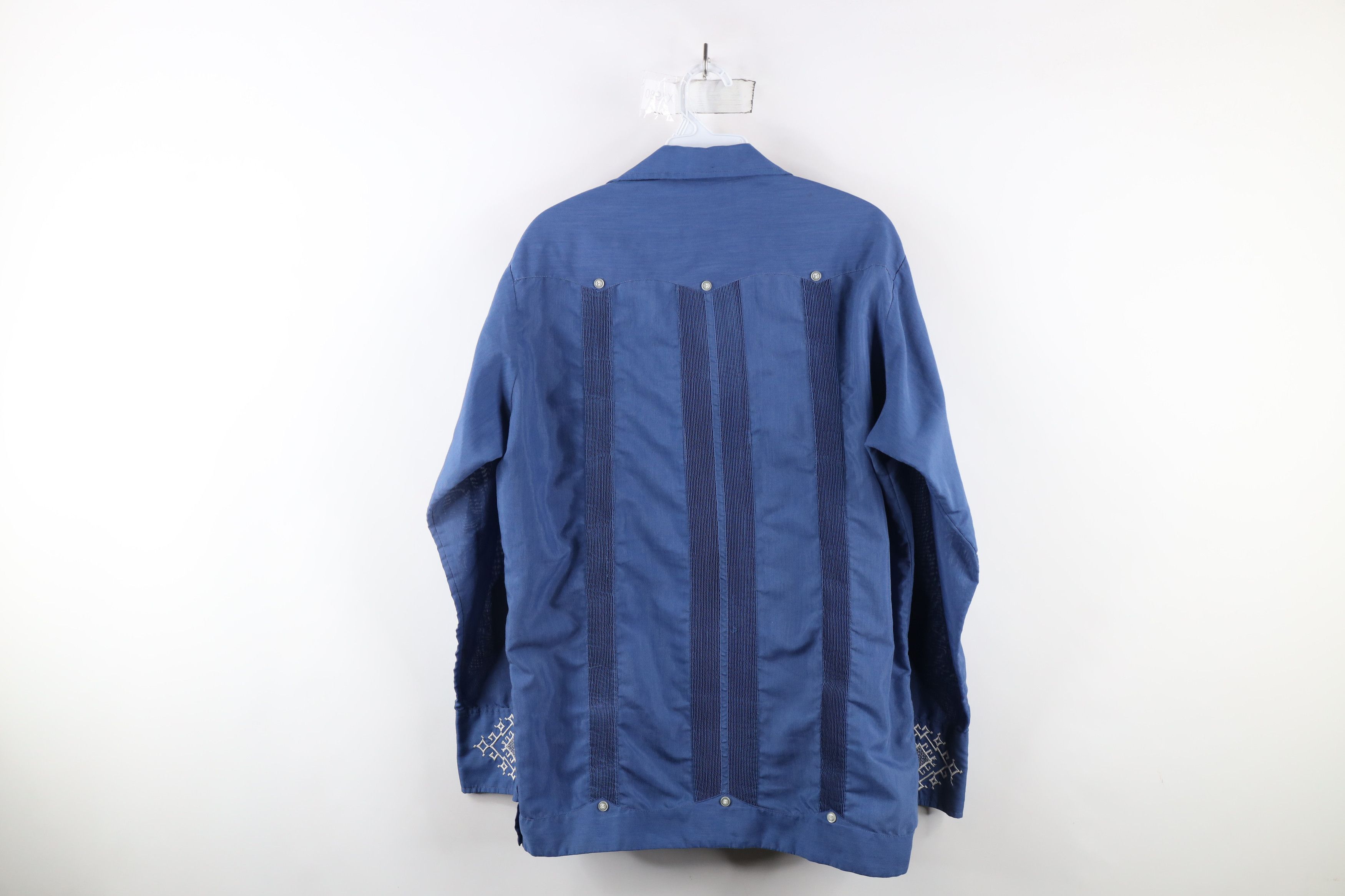 Vintage Vintage 70s Streetwear Geometric Looped Collar Button Shirt Size US M / EU 48-50 / 2 - 14 Thumbnail