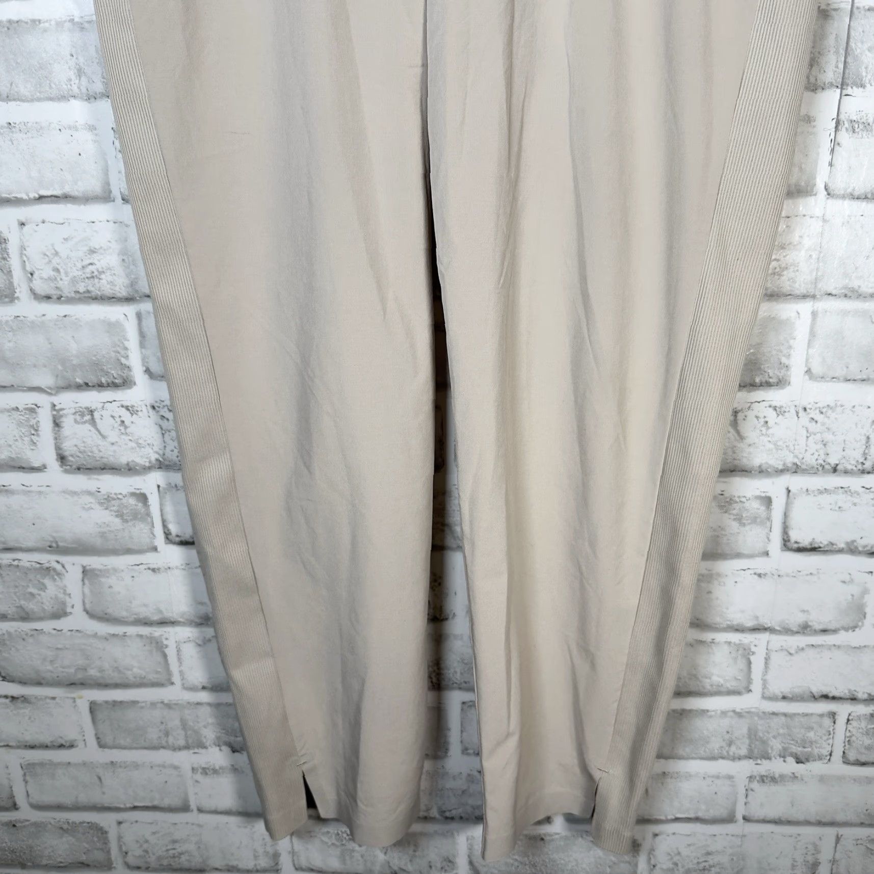 Athleta Athleta Athletic Pants Womens Size 6 Beige Polyester Size 28" / US 6 / IT 42 - 3 Thumbnail