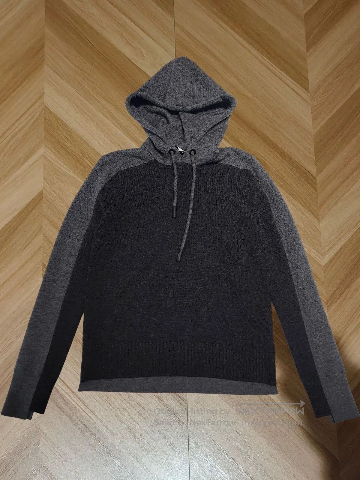 Burberry burberry wool hoodie in near new condition. Size US M / EU 48-50 / 2 - 1 Thumbnail