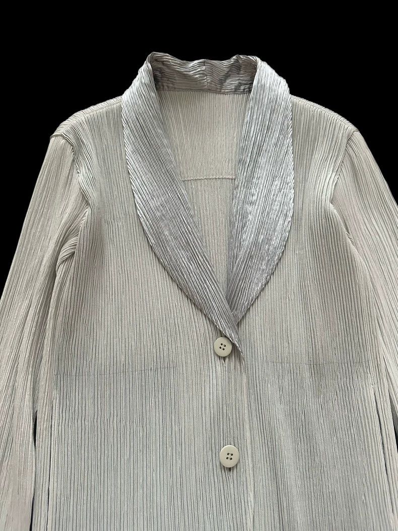 Issey Miyake Issey Miyake size:2 A white pleated cardigan Size XS / US 0-2 / IT 36-38 - 2 Thumbnail