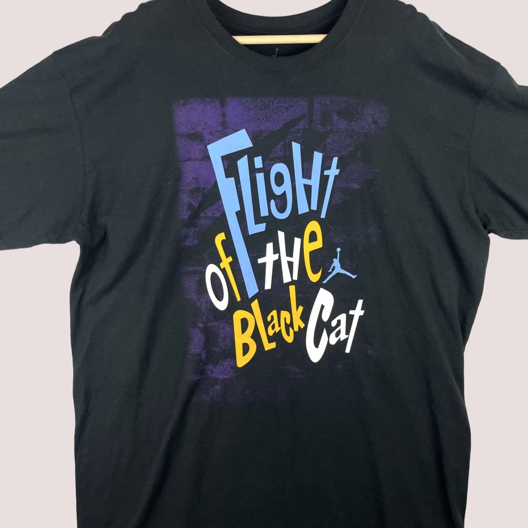 Jordan Brand Air Jordan Shirt Mens 2XL Tall Black Flight of the Black Cat Oversized Tee Size US XXL / EU 58 / 5 - 1 Thumbnail