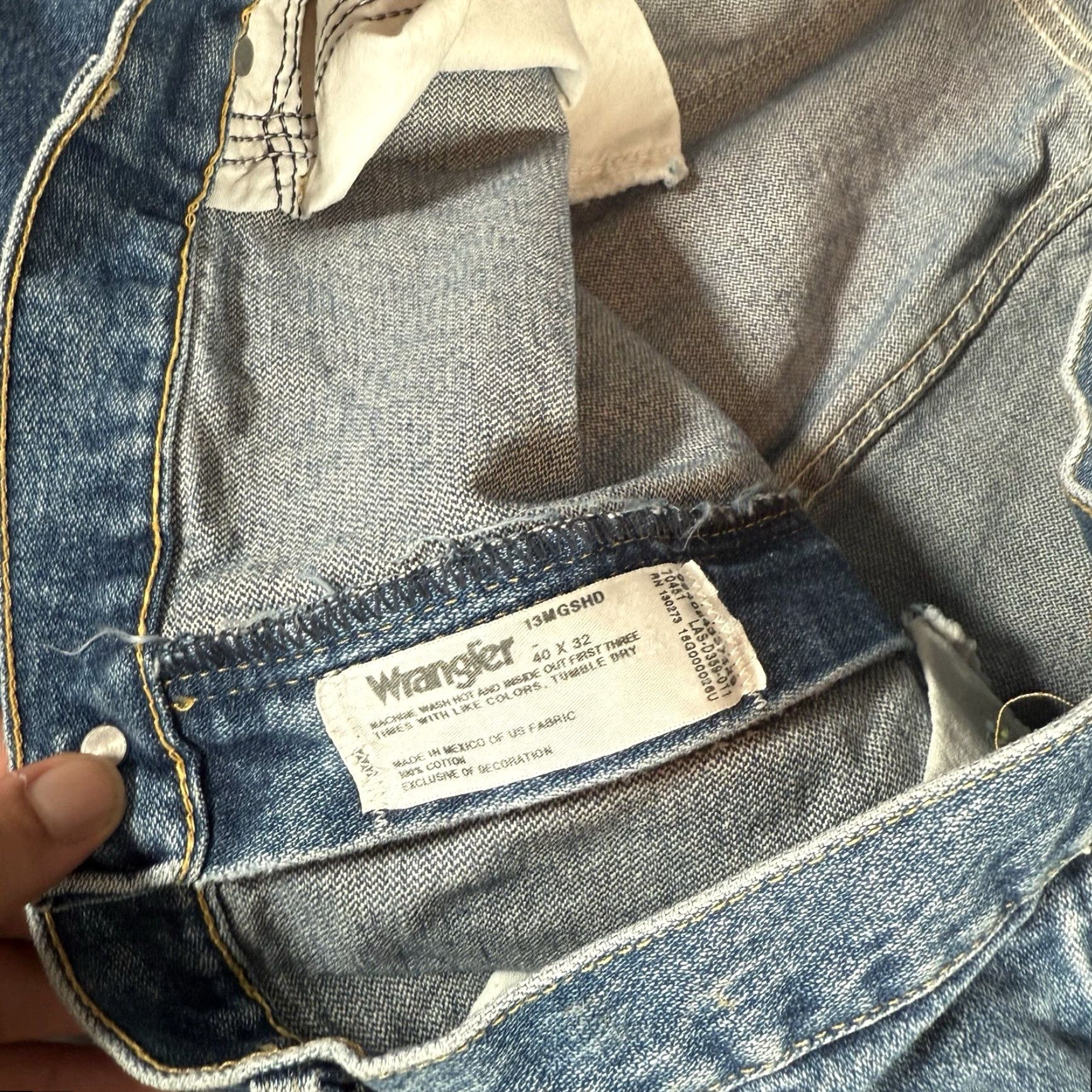 Wrangler VINTAGE? Wait — Wrangler George Strait Collection Jeans Mens 38x31 (Fits 38x31) 13MGSHD Size US 38 / EU 54 - 4 Thumbnail