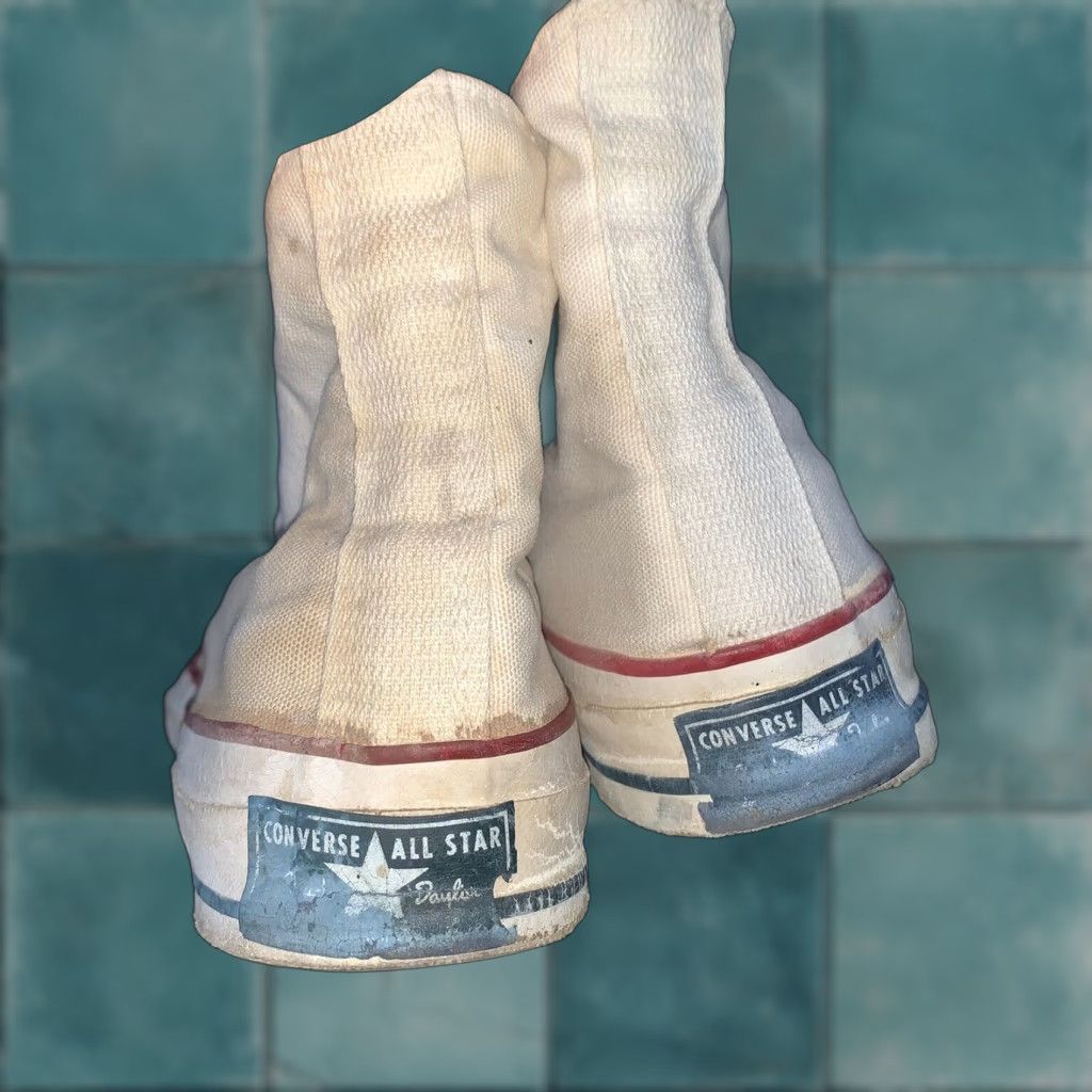 VINTAGE Converse Chuck Taylor All Star Basketball Sneakers